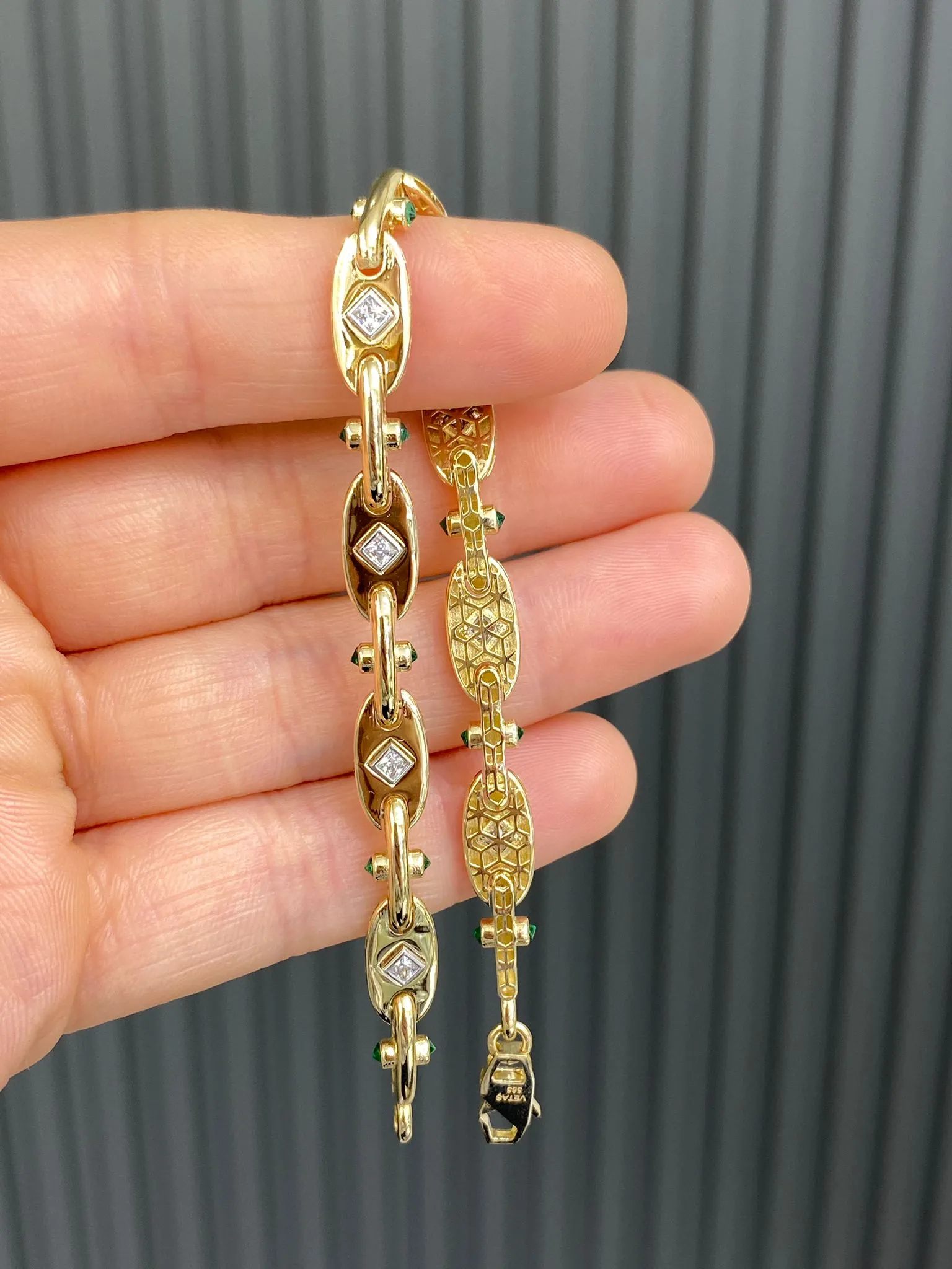 Favori Marka İtalyan Model Bileklik