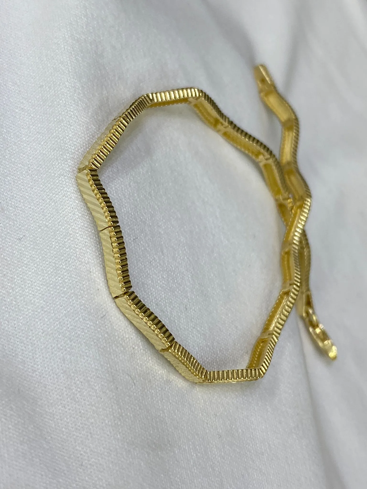 Favori Marka Zig Zag Model Bileklik