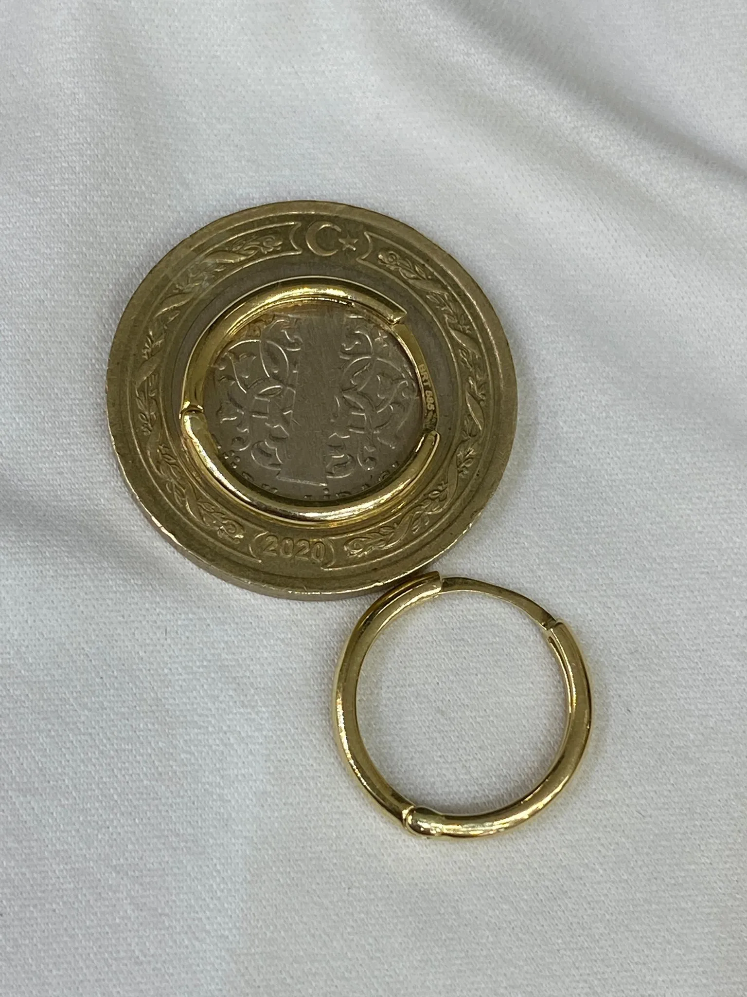 Favori Marka Halka Model Küpe