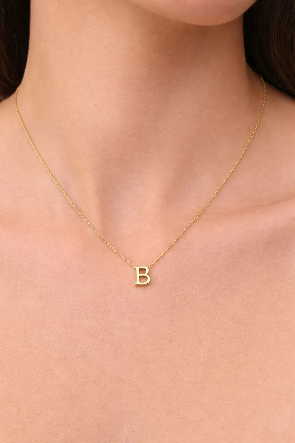 Favori Marka B Harfi Model Kolye