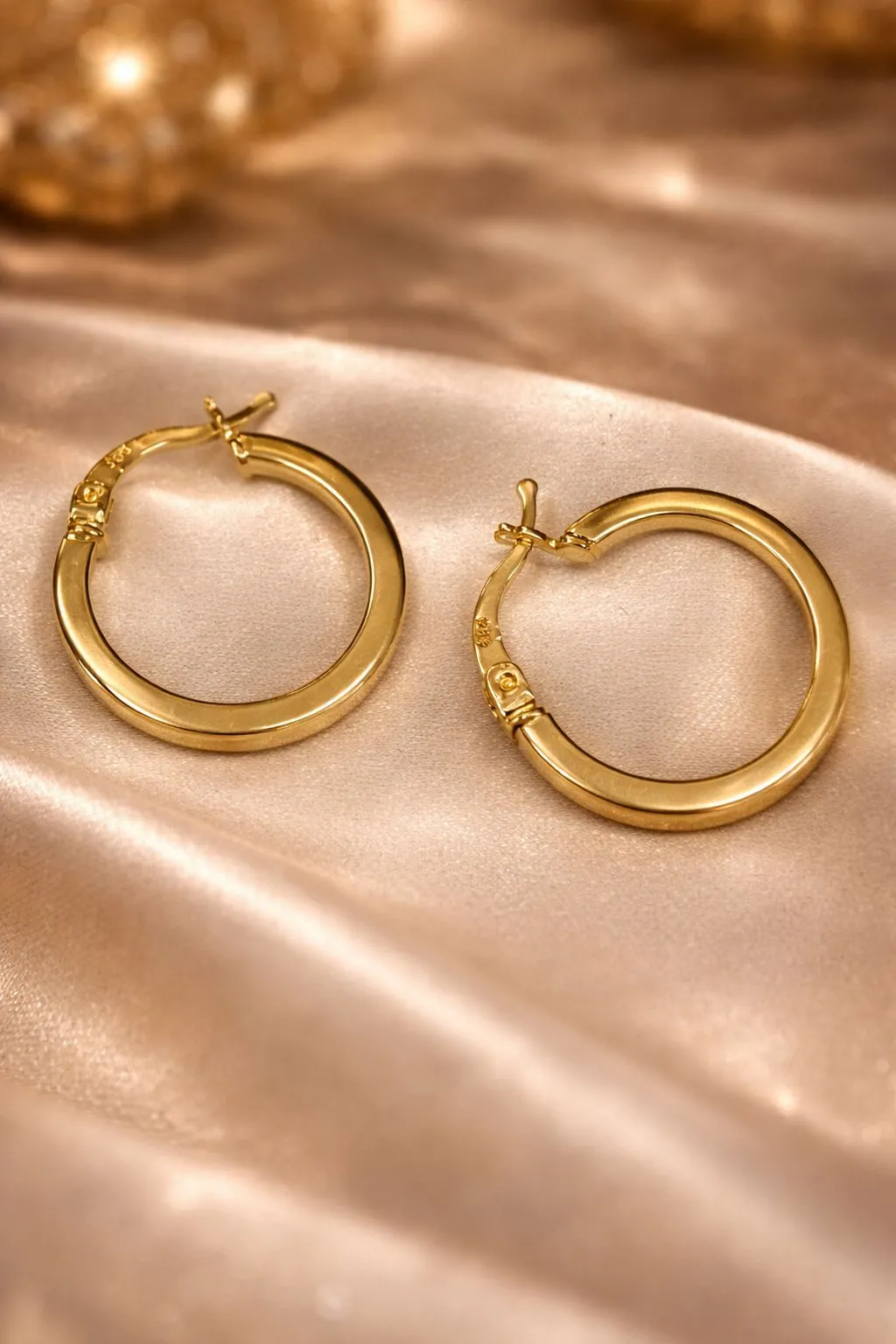 Favori Marka Halka Model Küpe