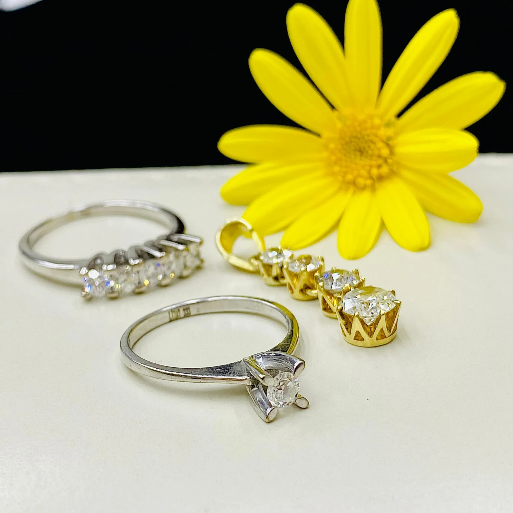 Lizay Marka Pırlanta Taşlı Tek Taş Yüzük