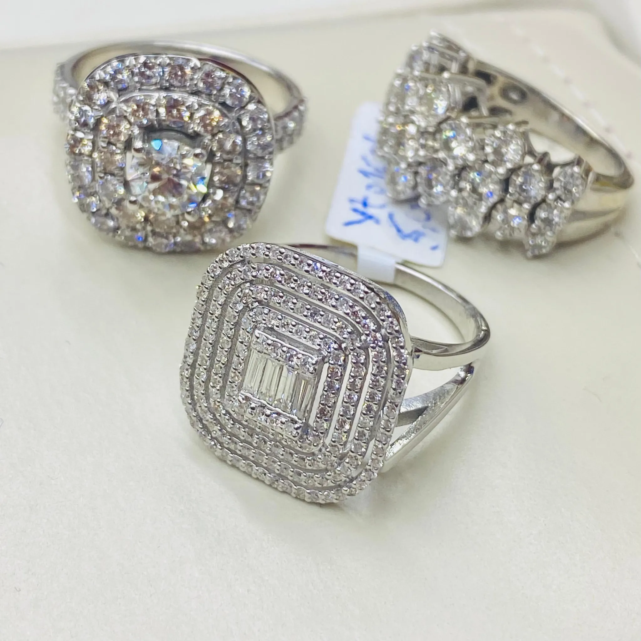 Baget Pırlanta Taşlı Dört Sıra Gösterişli Baget Yüzük