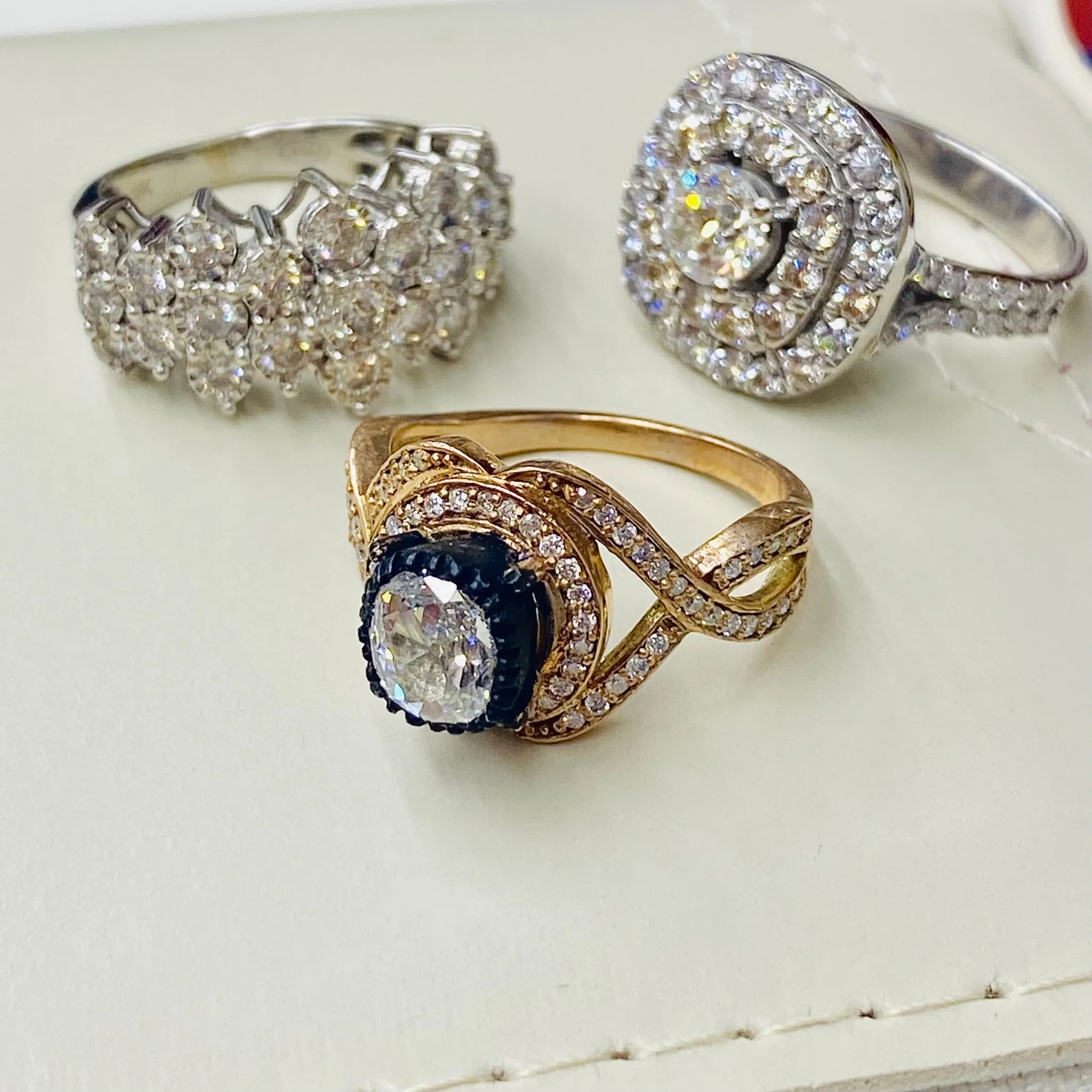 Vintage Tasarım Elmas Ve Pırlanta Taşlı Sarmaşık Yüzük