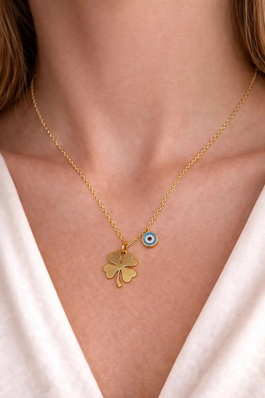 Favori Marka Yonca Model Kolye