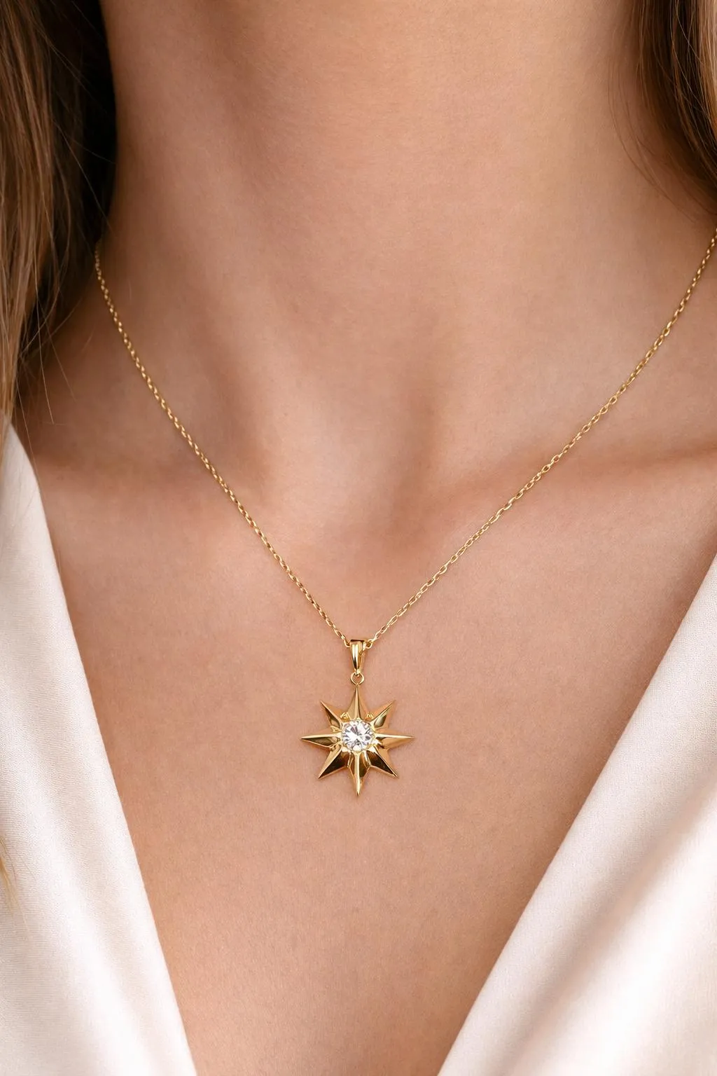 Favori Marka Yıldız Model Kolye