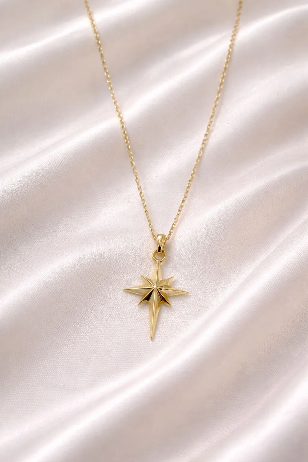 Favori Marka Kutup Yıldızı Model Kolye