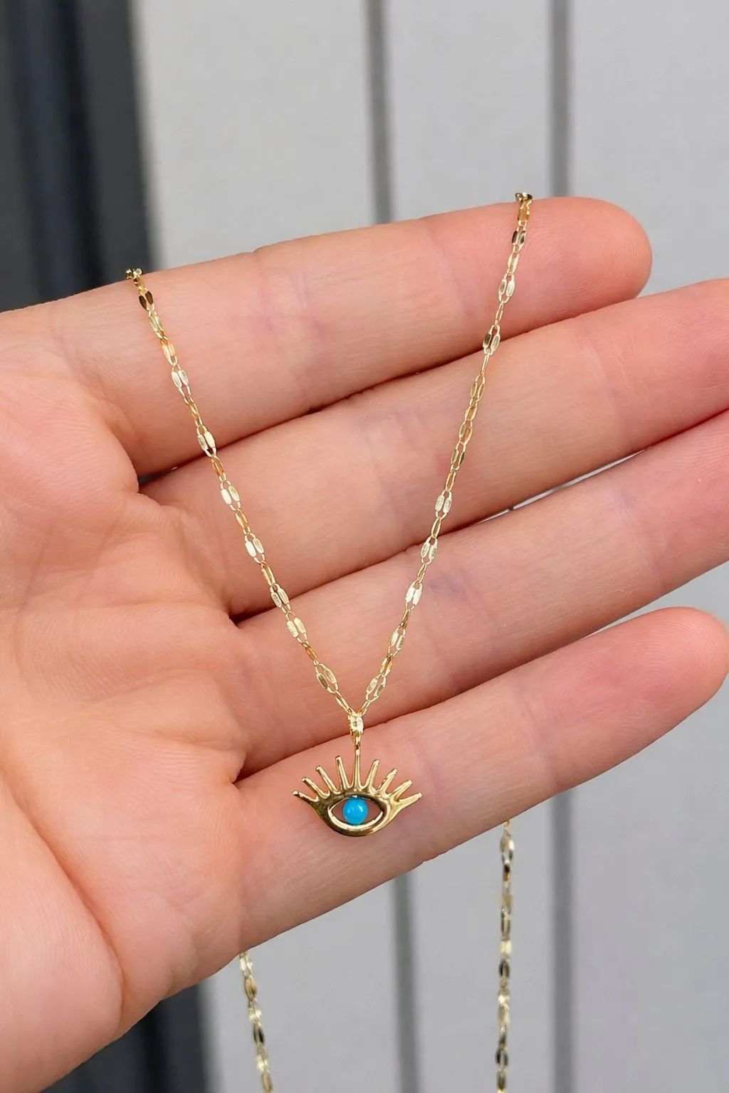 Favori Marka Göz Model Kolye