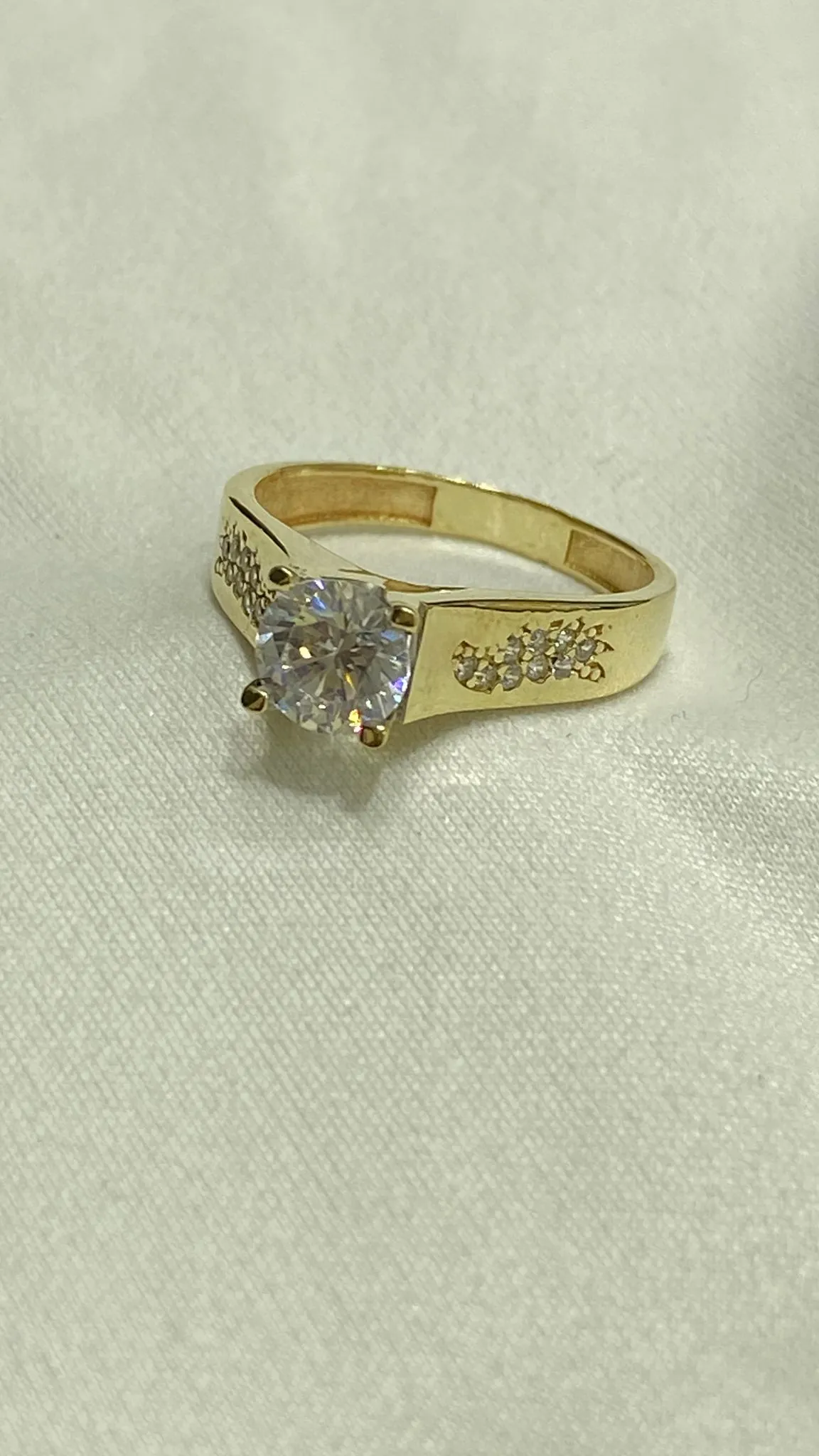 Favori Marka Tektaş Model Yüzük