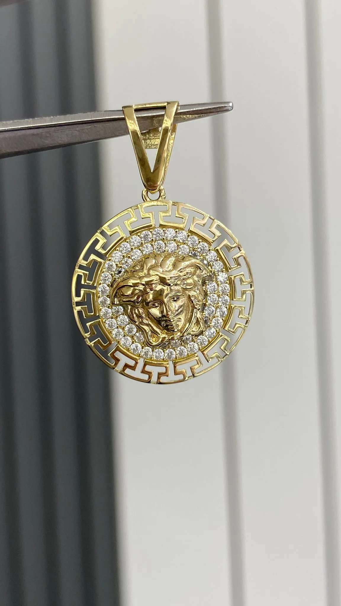 Favori Marka İtalyan Model Uç