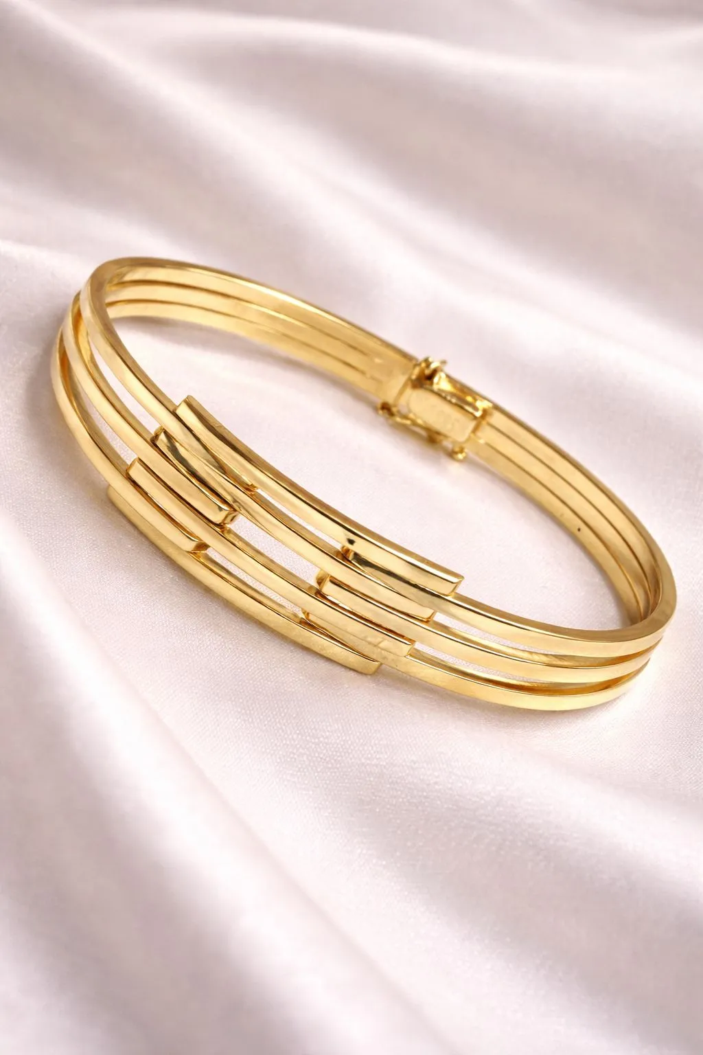 Favori Marka Kaburga Model Kelepçe