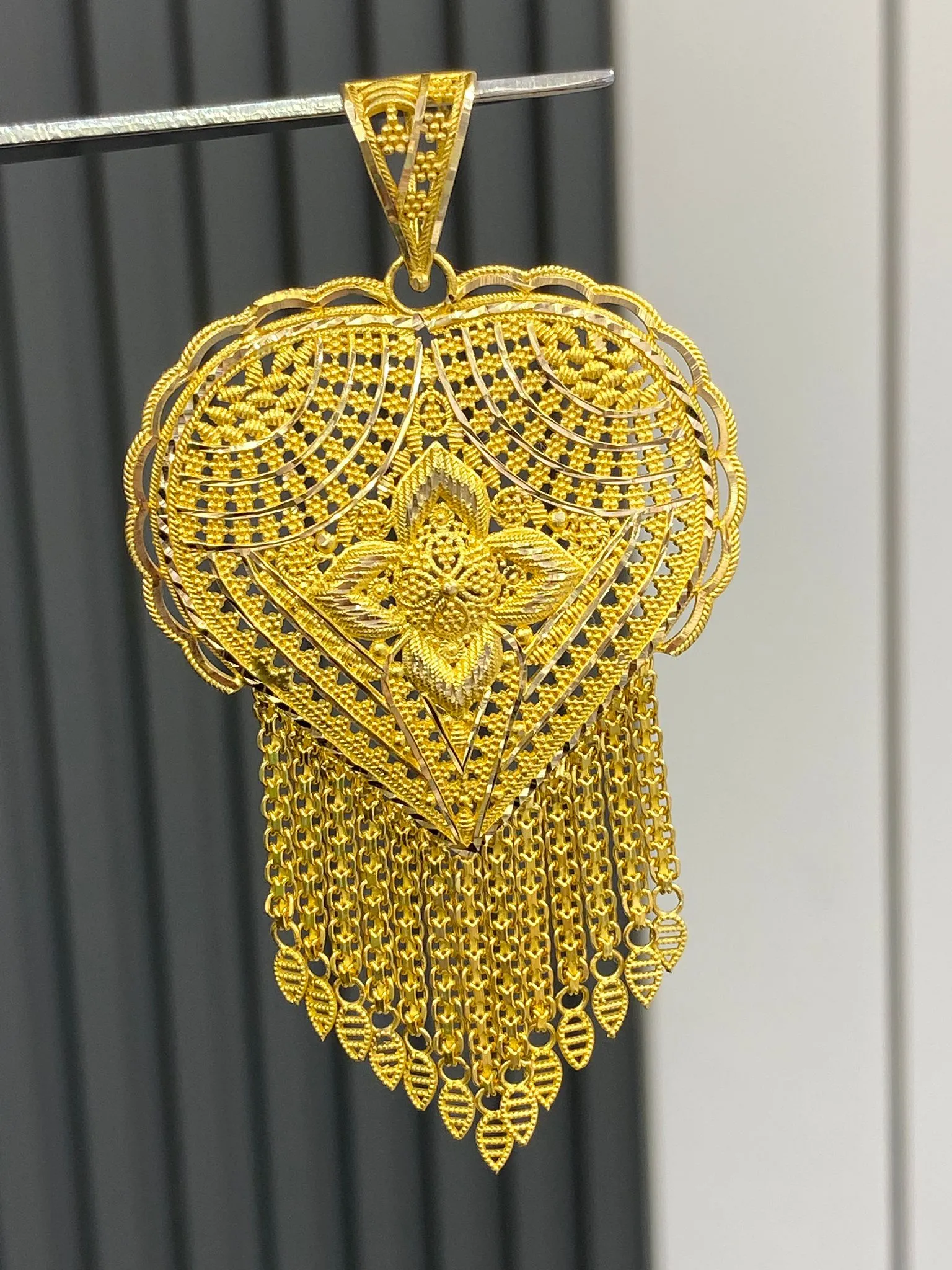 Favori Marka Hintişi Model Uç