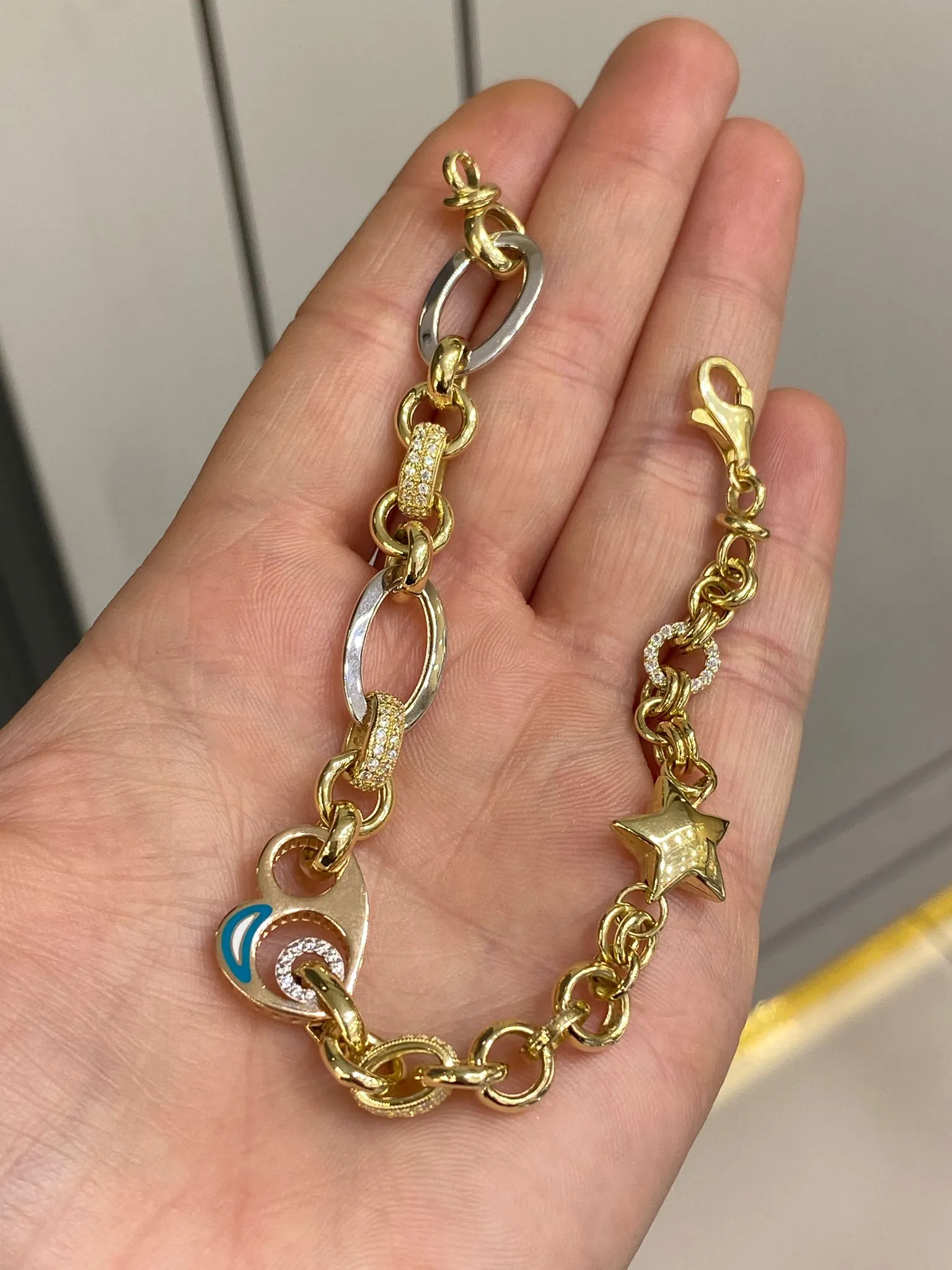 Favori Marka Mineli İtalyan Model Bileklik