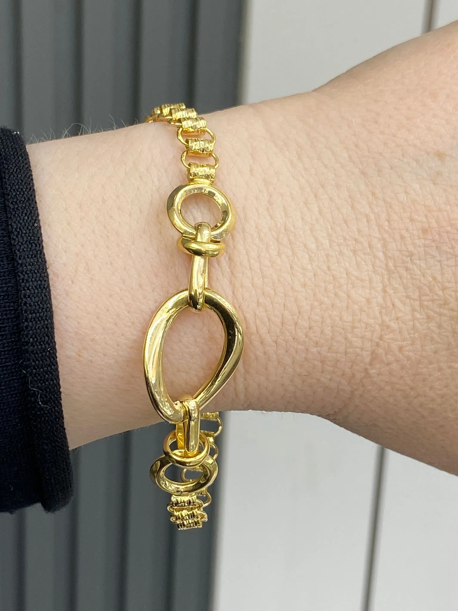 8 Ayar İtlayan Model Bileklik