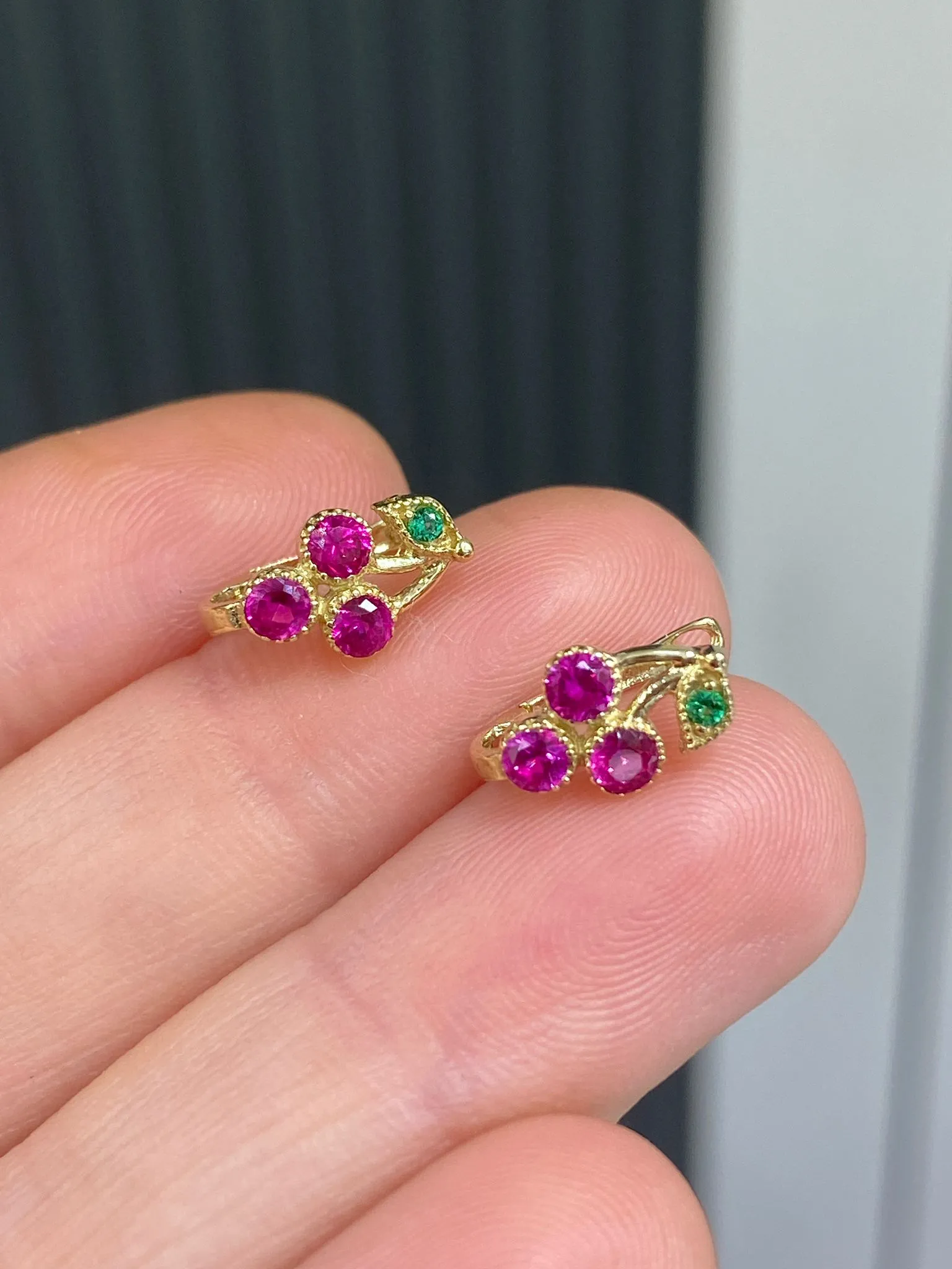 8 Ayar Çocuk Model Küpe