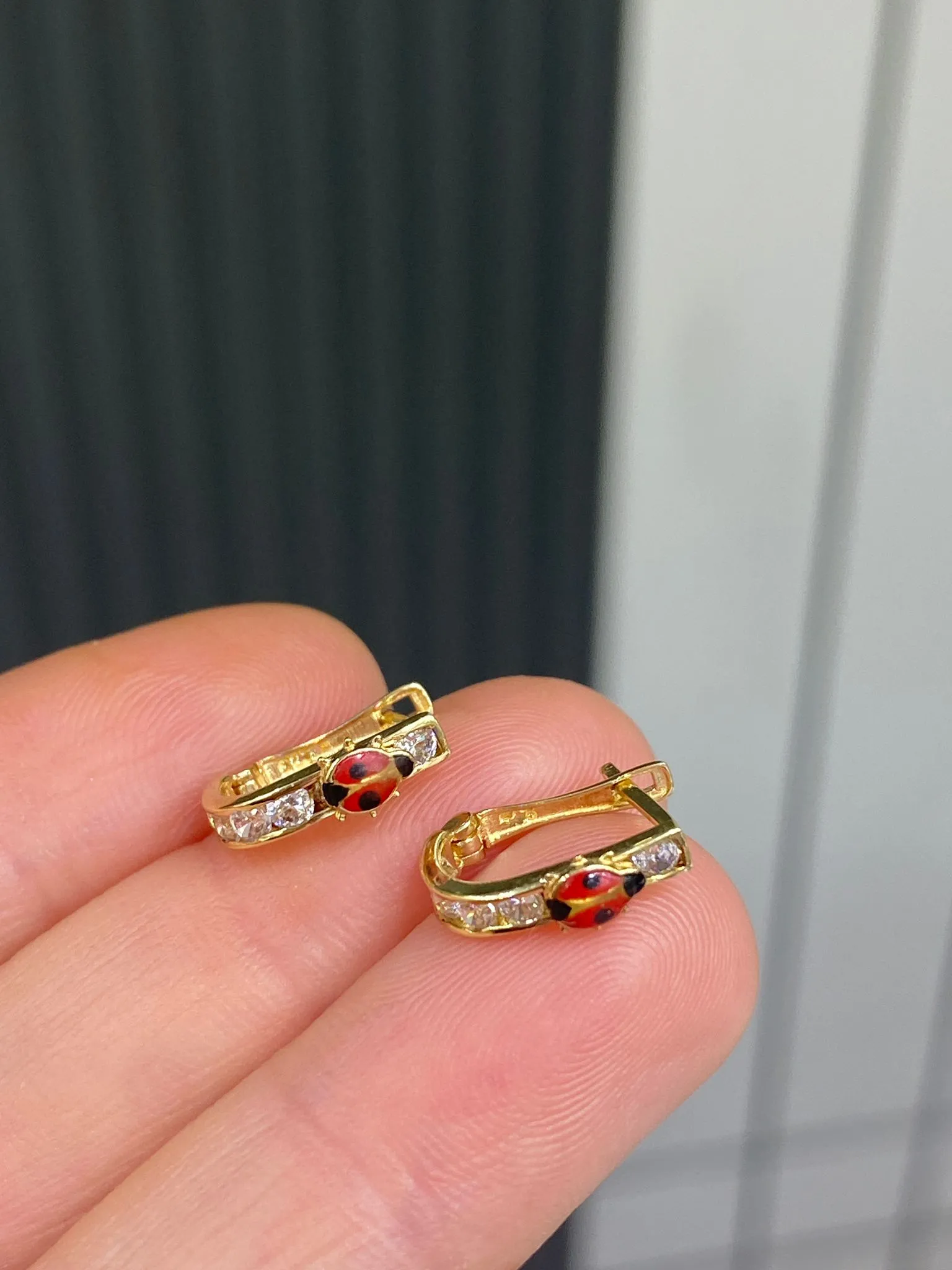 8 Ayar Çocuk Model Küpe