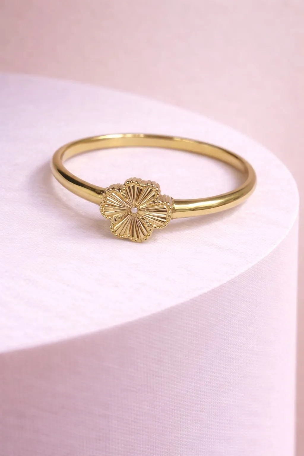 8 Ayar Yonca Model Yüzük