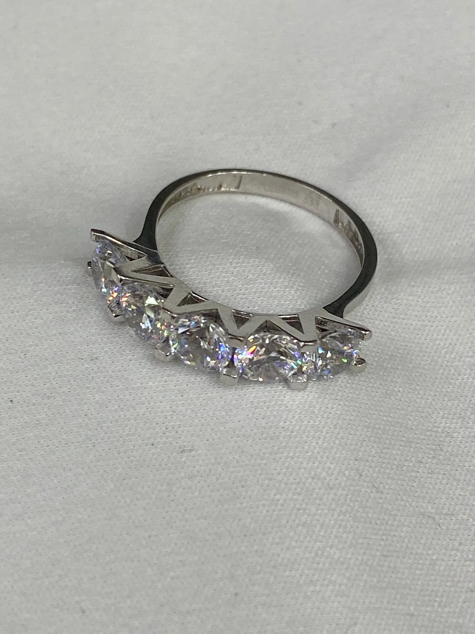 8 Ayar Beştaş Model Yüzük