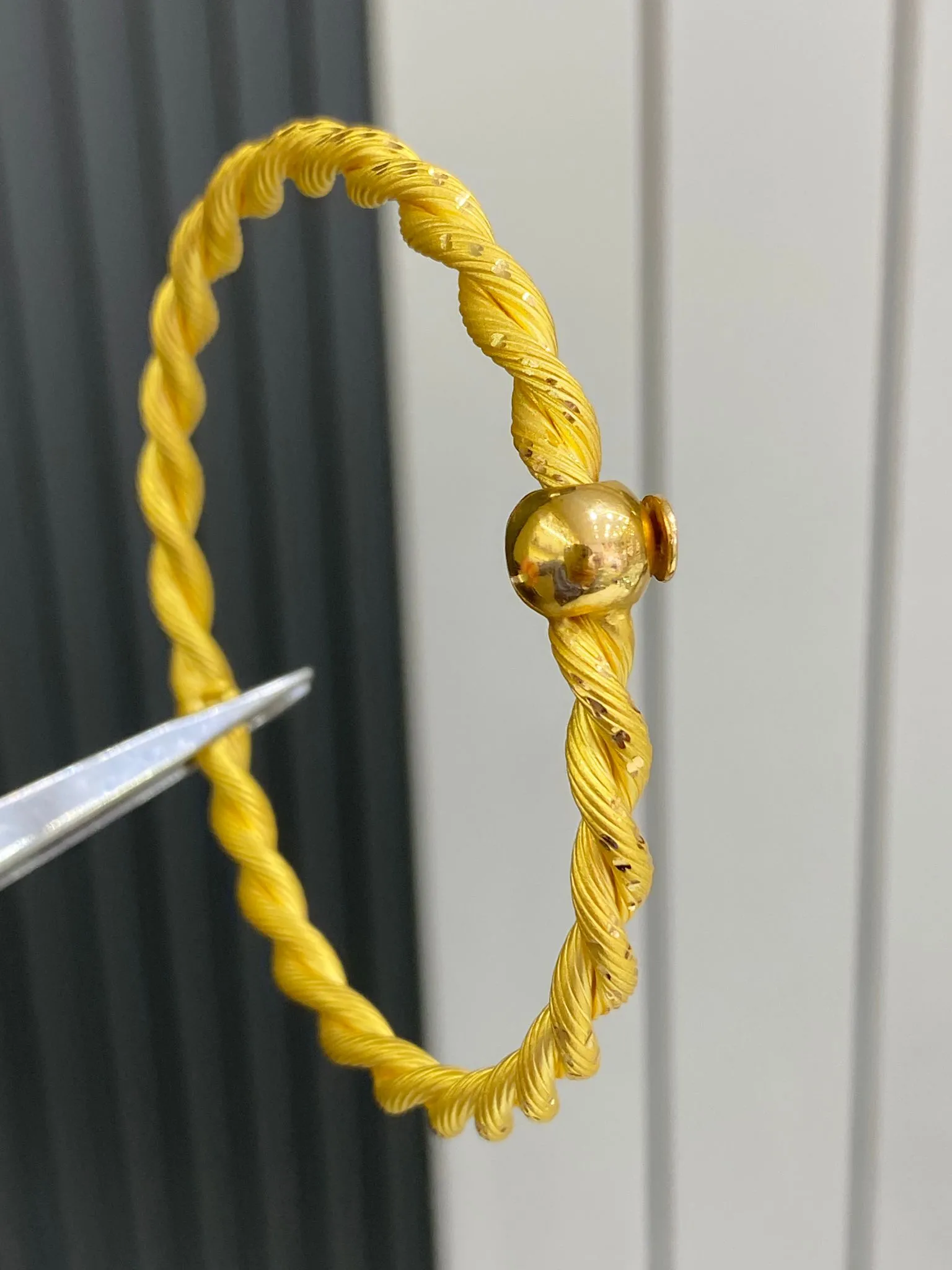 22 Ayar Kalem İşleme Burma Model Kelepçe