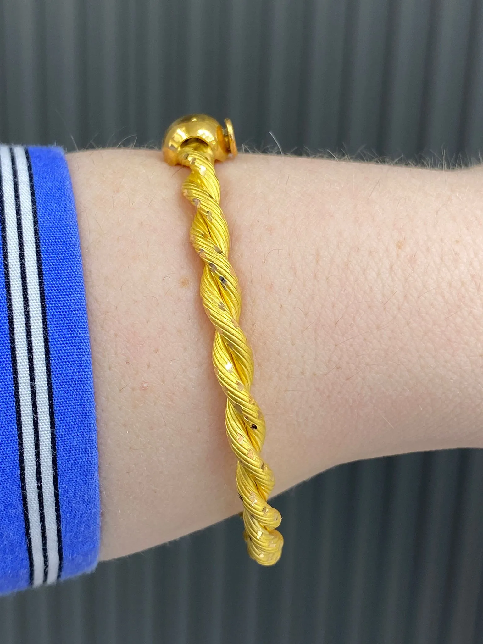 22 Ayar Kalem İşleme Burma Model Kelepçe