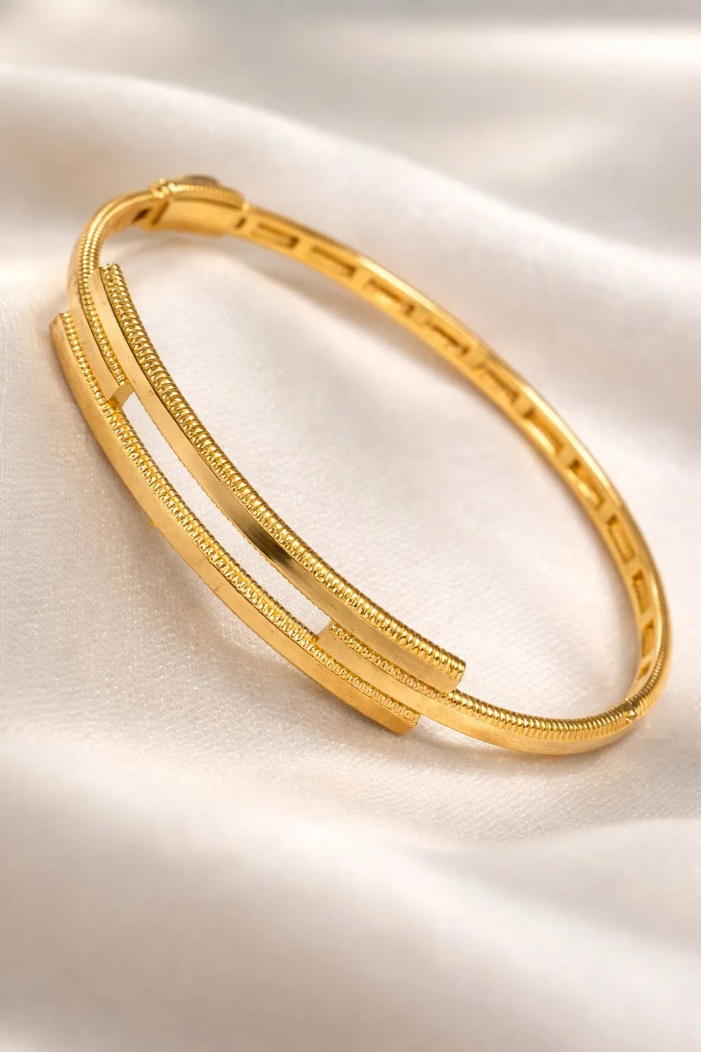 22 Ayar Çift Sıralı Kaburga Model Kelepçe