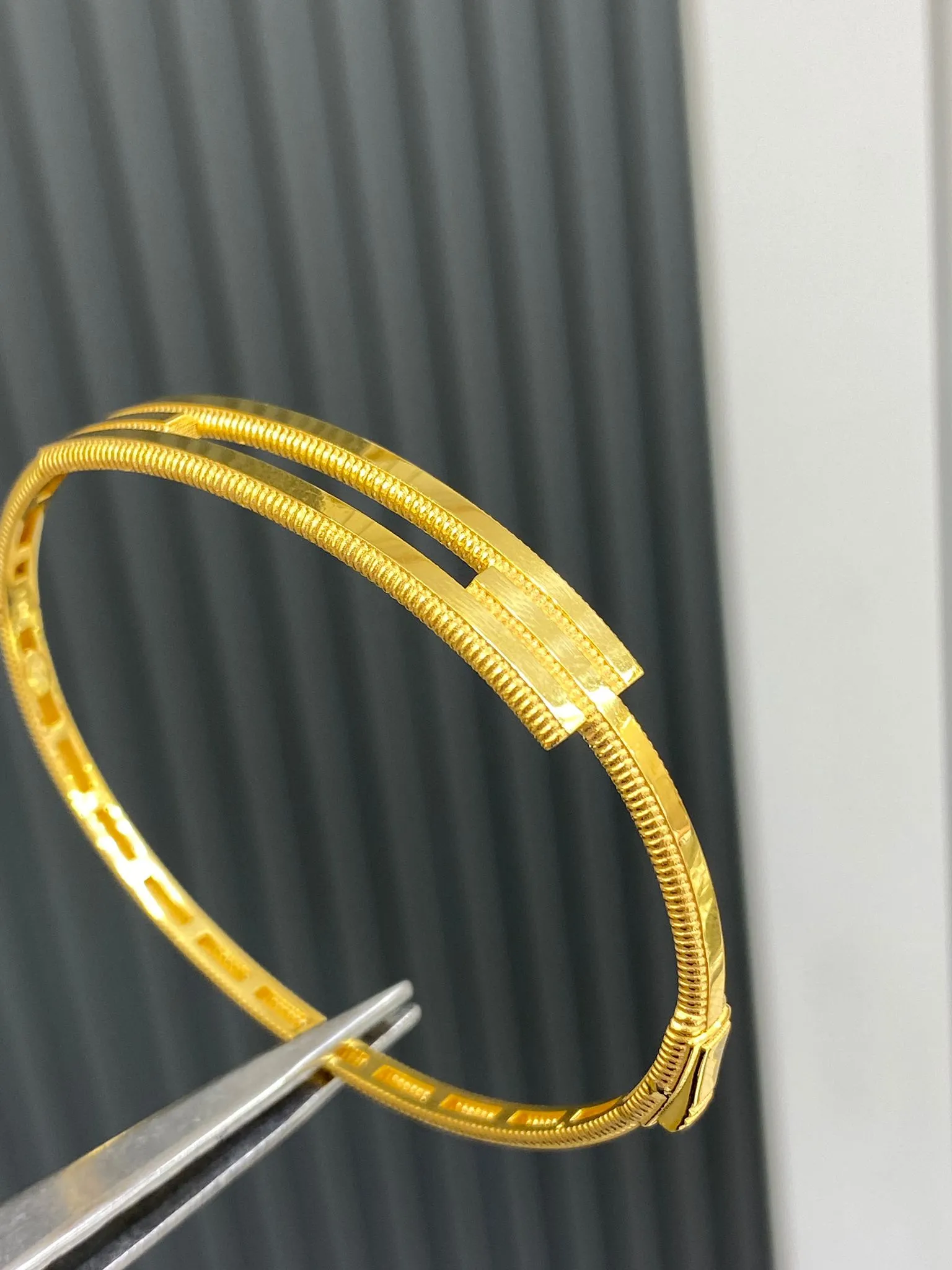 22 Ayar Çift Sıralı Kaburga Model Kelepçe