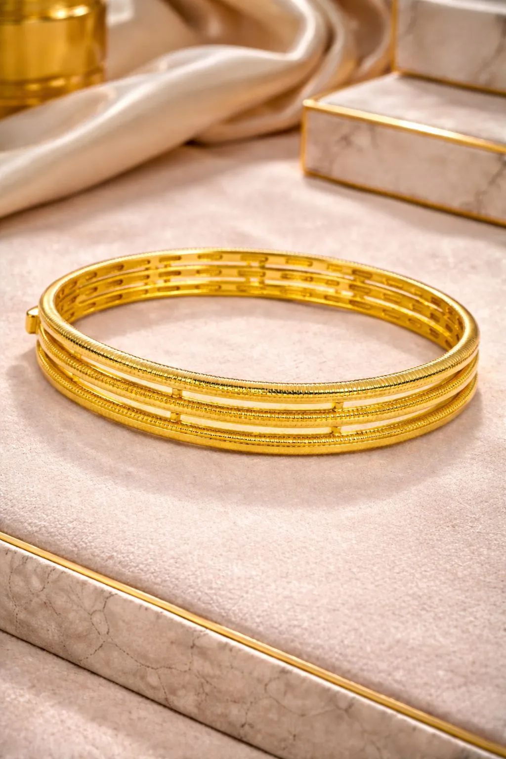 22 Ayar Üç Sıralı Ajda Model Kelepçe 