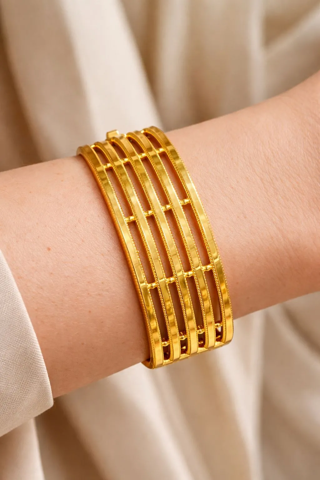 22 Ayar Beş Sıralı Ajda Model Kelepçe