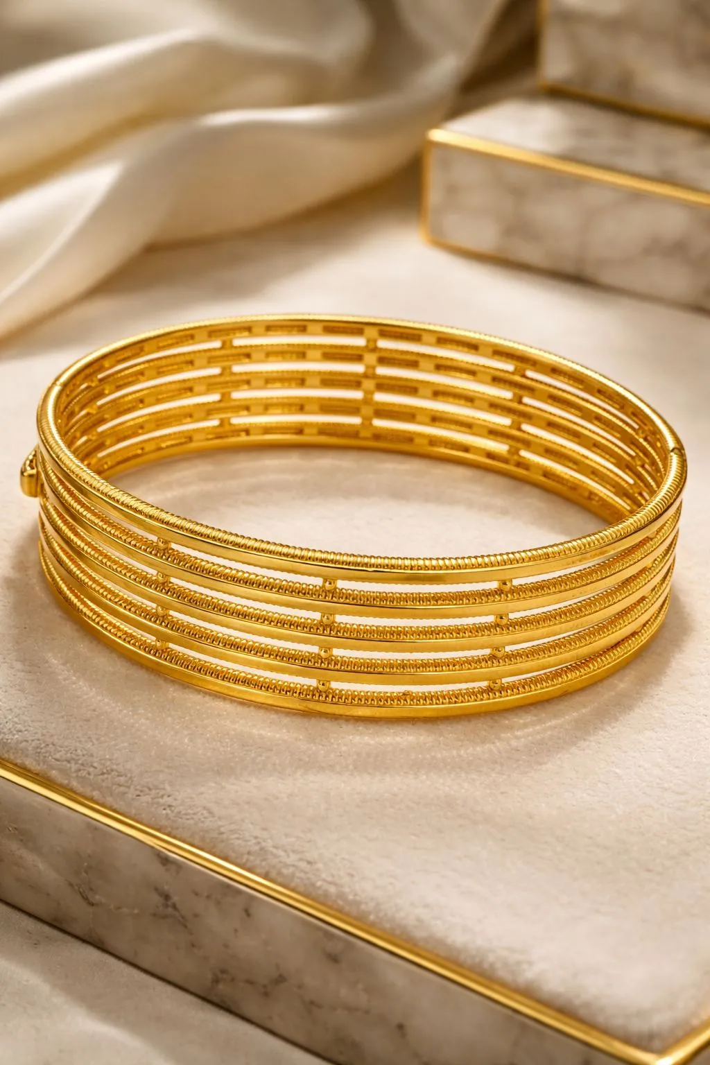 22 Ayar Beş Sıralı Ajda Model Kelepçe