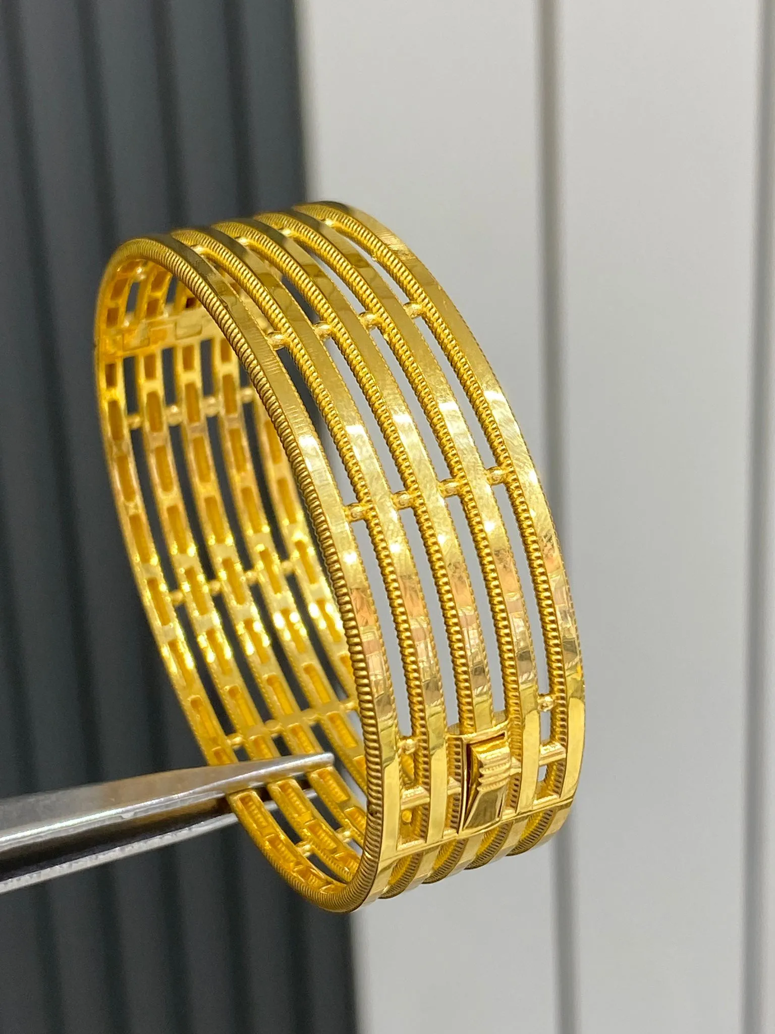 22 Ayar Beş Sıralı Ajda Model Kelepçe