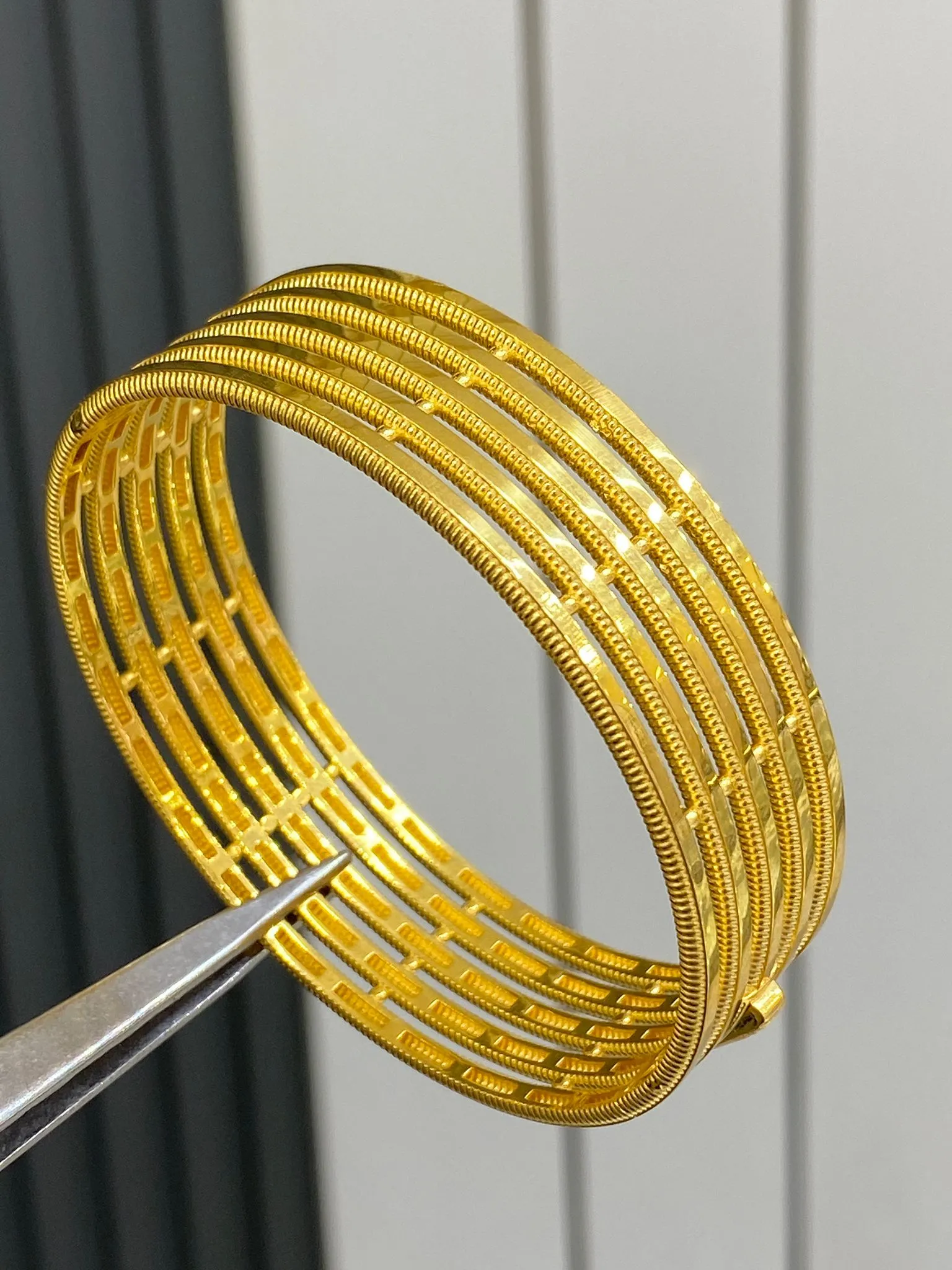 22 Ayar Beş Sıralı Ajda Model Kelepçe