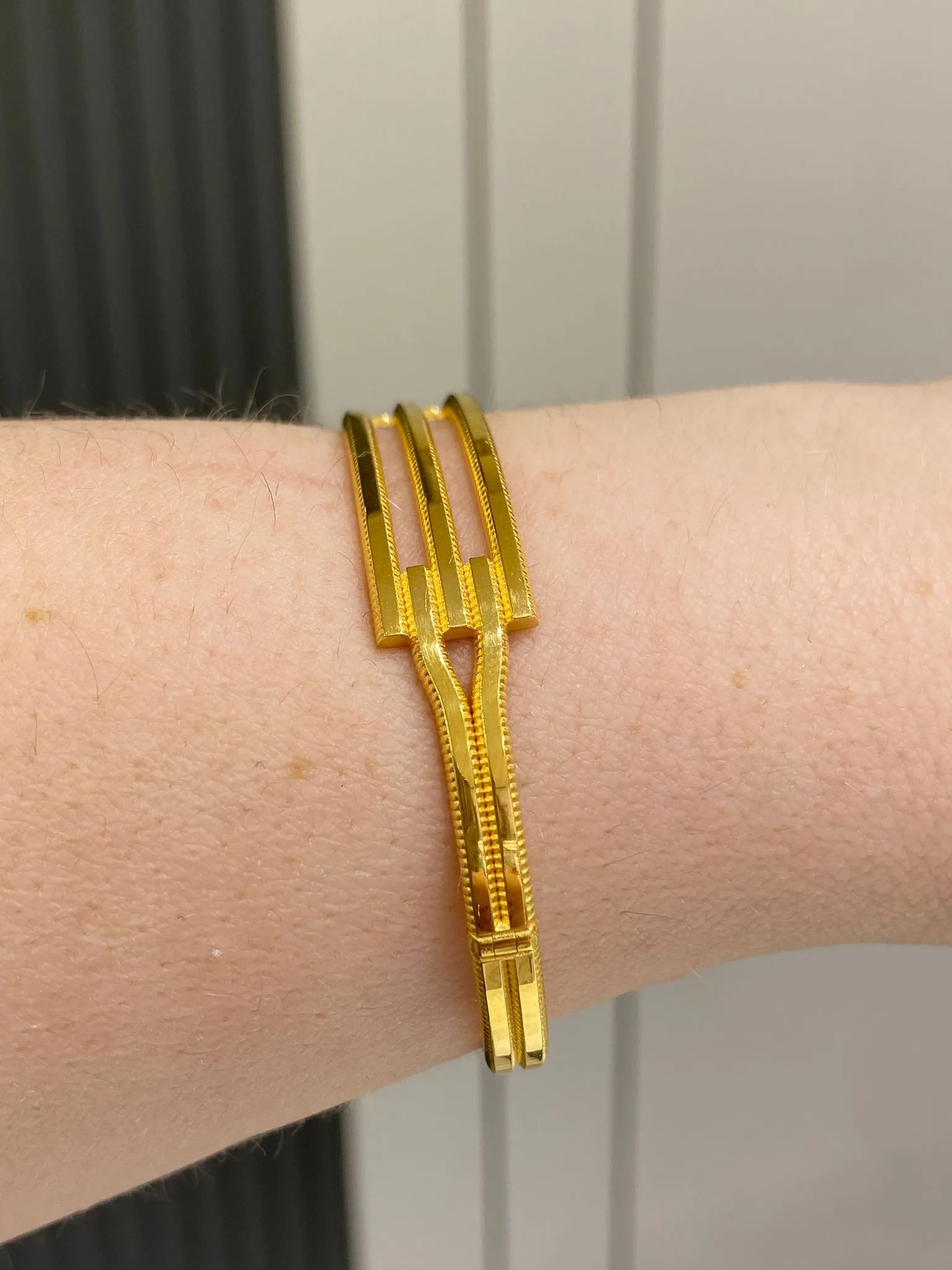 22 Ayar Üç Sıralı Kaburga Model Kelepçe