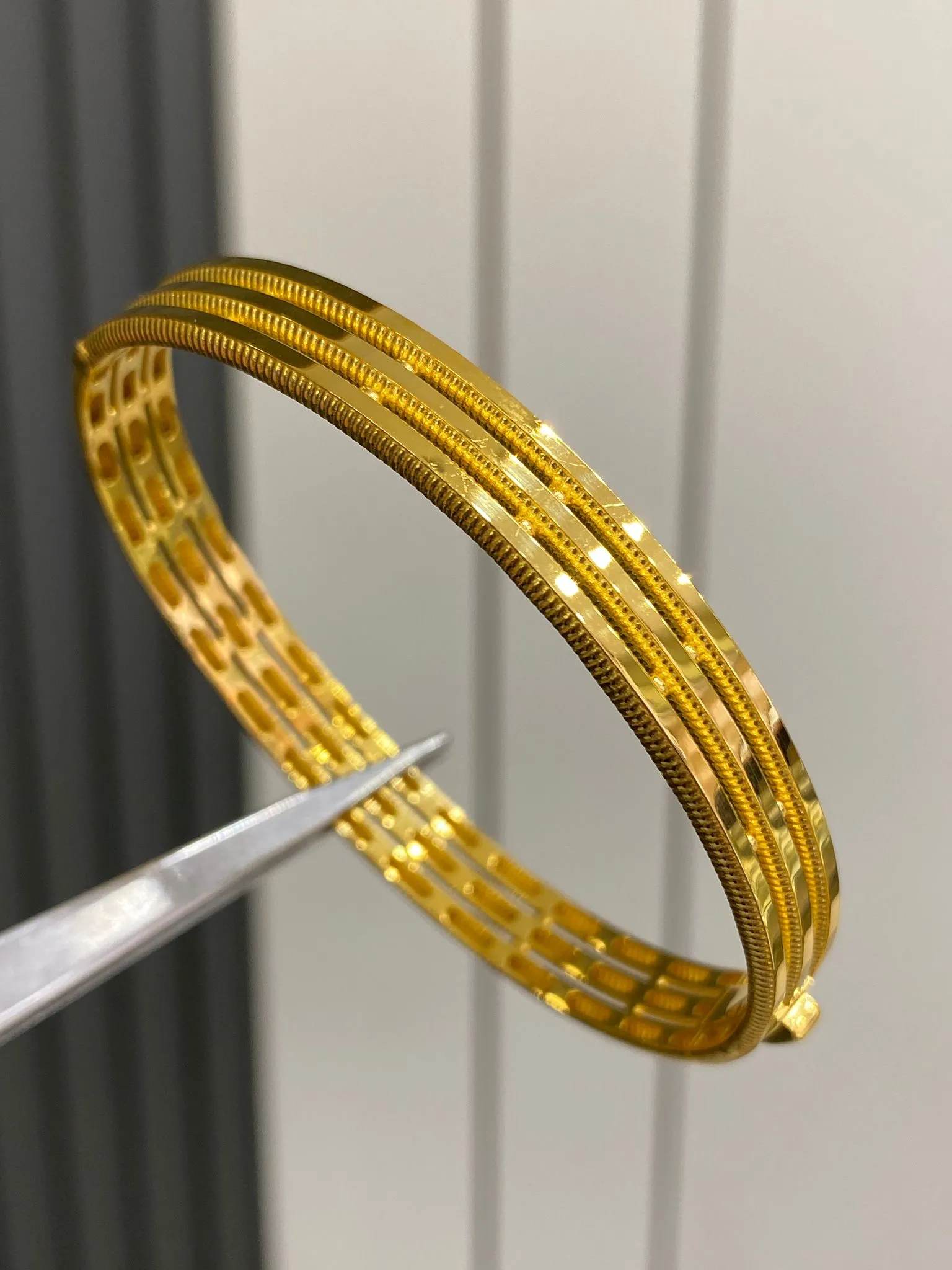 22 Ayar Üç Sıralı Ajda Model Kelepçe