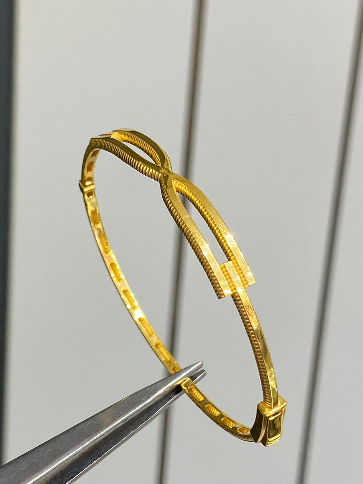 22 Ayar Kaburga Model Kelepçe