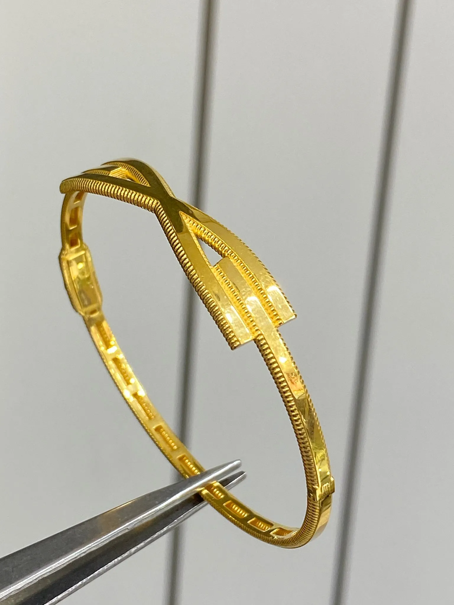 22 Ayar Kaburga Model Kelepçe