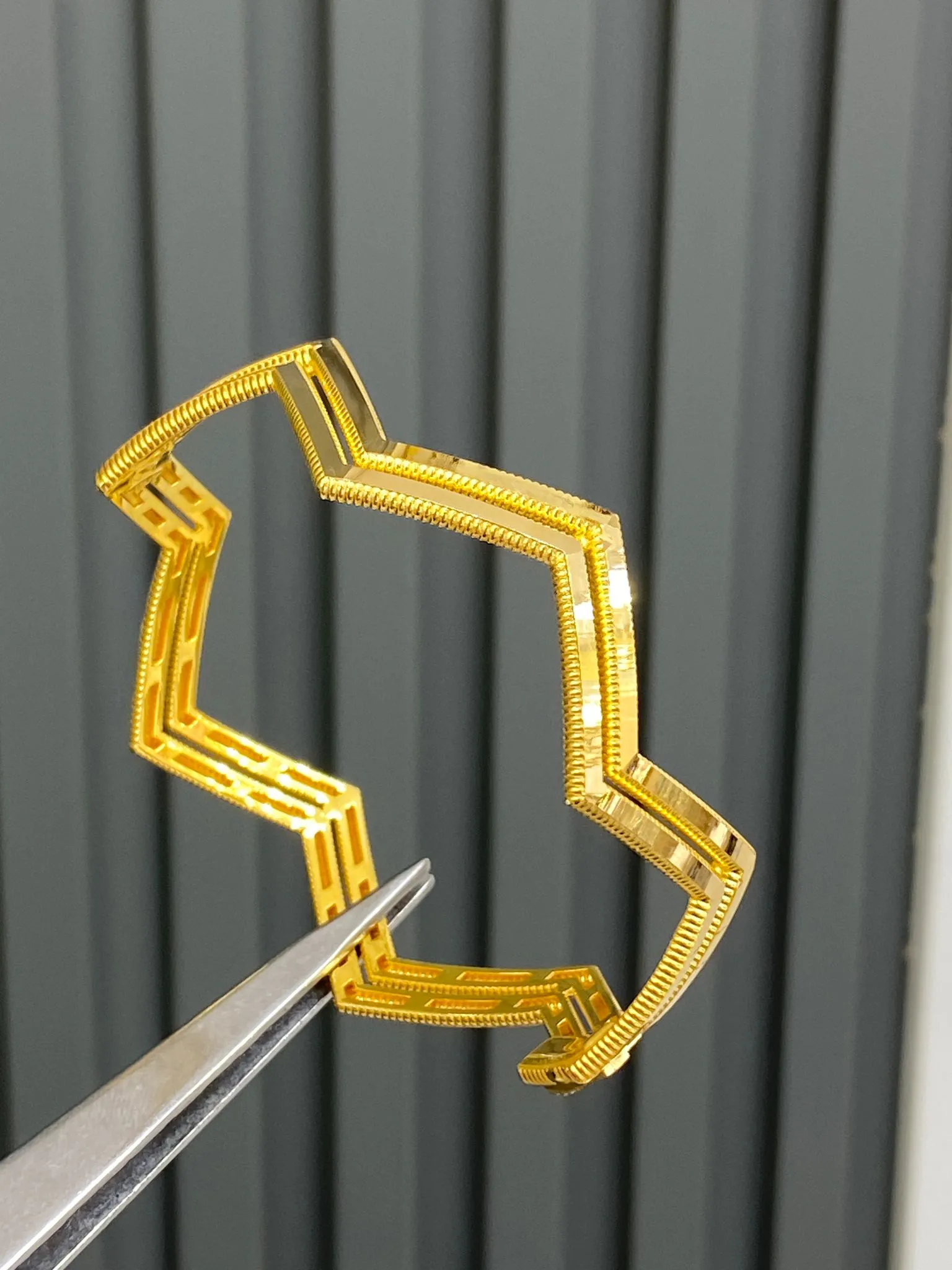 22 Ayar Çift Sıralı Zig Zag Model Kelepçe