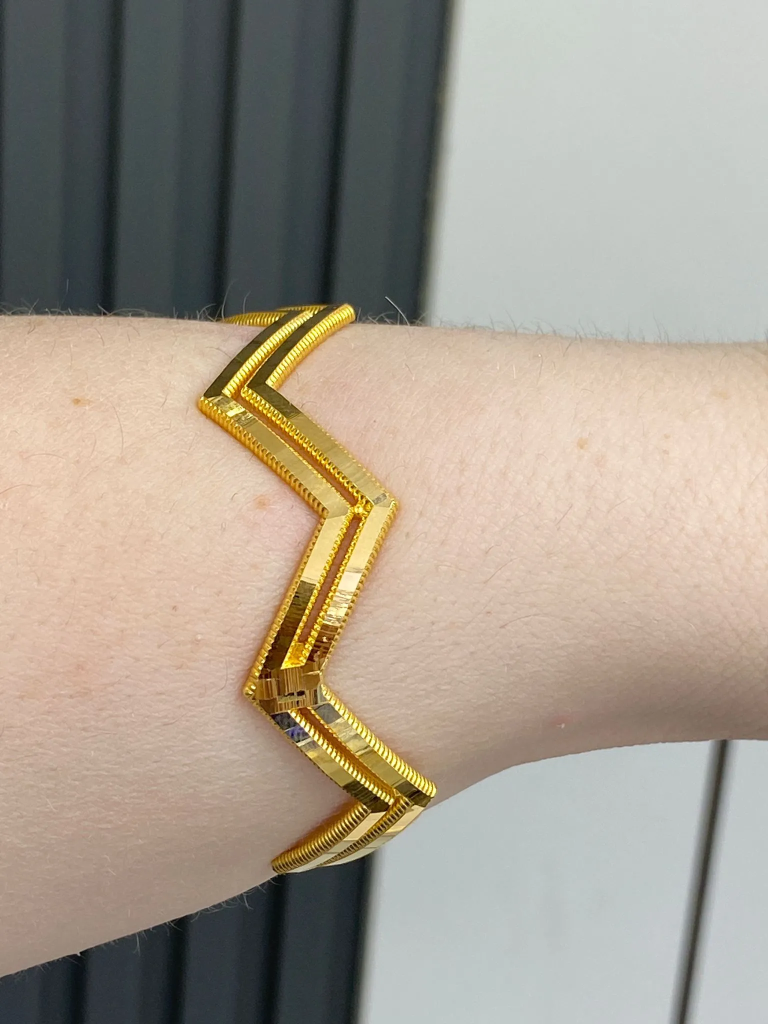 22 Ayar Çift Sıralı Zig Zag Model Kelepçe