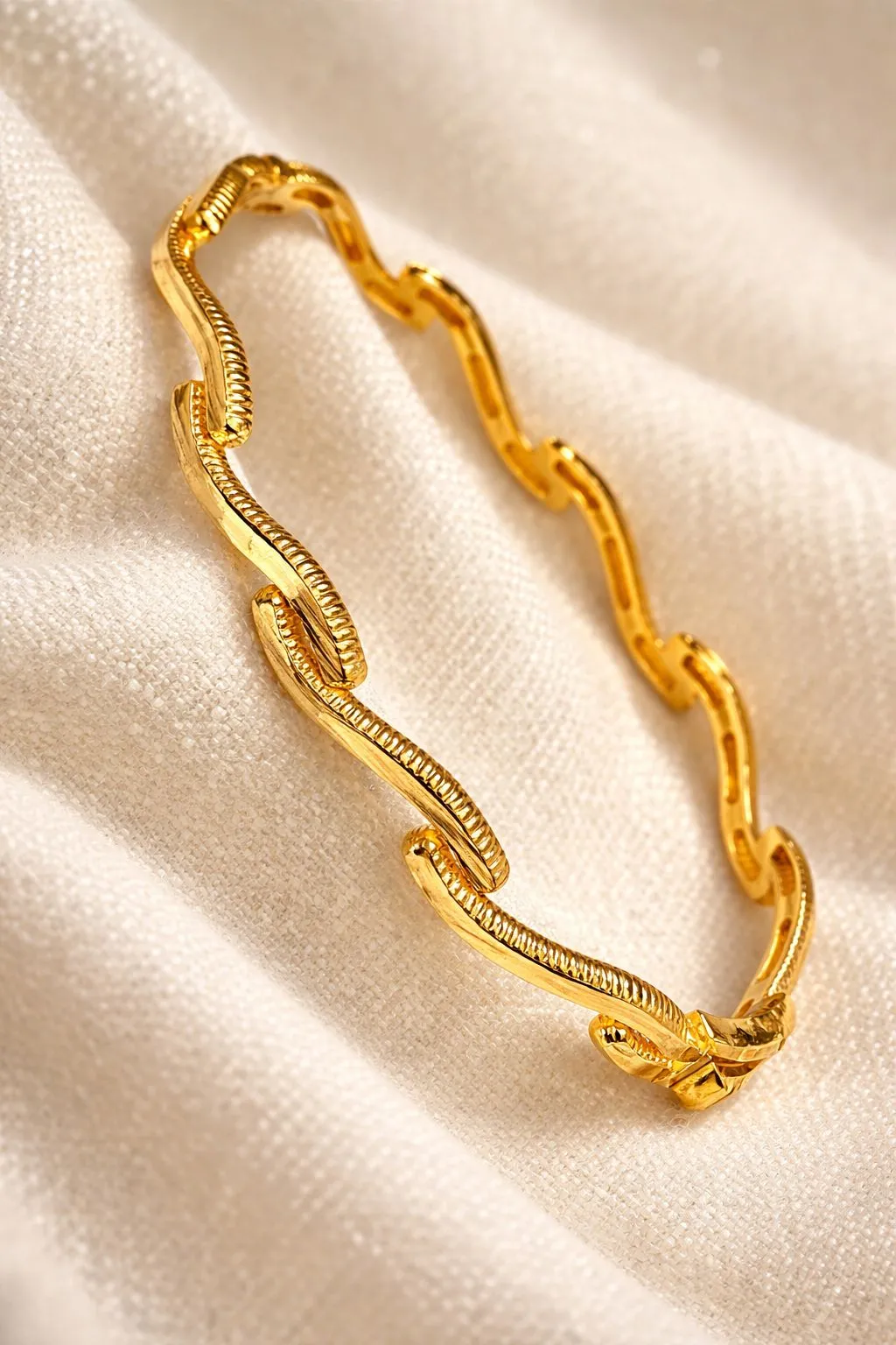 22 Ayar İtalyan Model Kelepçe