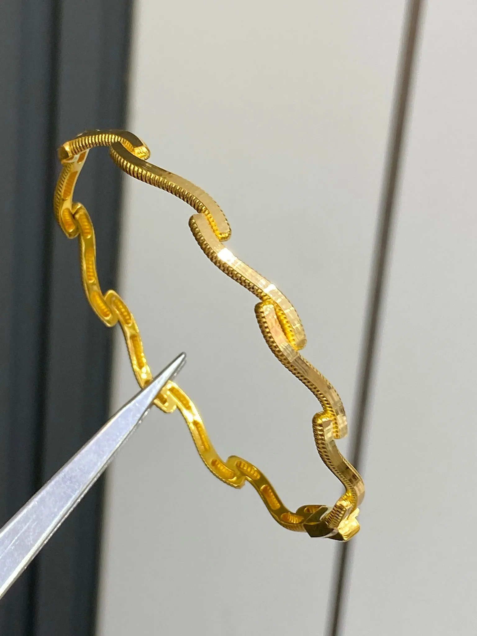 22 Ayar İtalyan Model Kelepçe