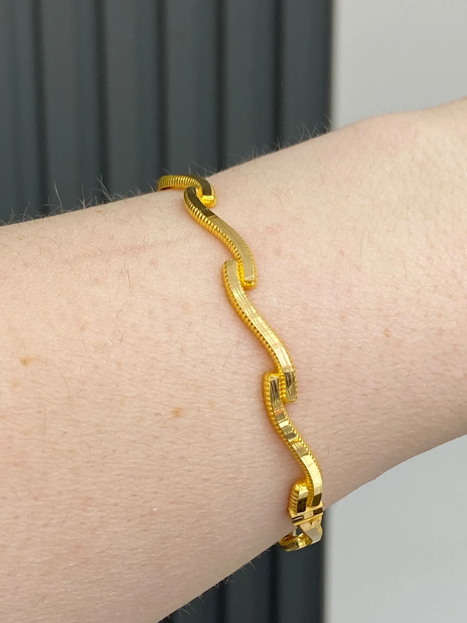 22 Ayar İtalyan Model Kelepçe