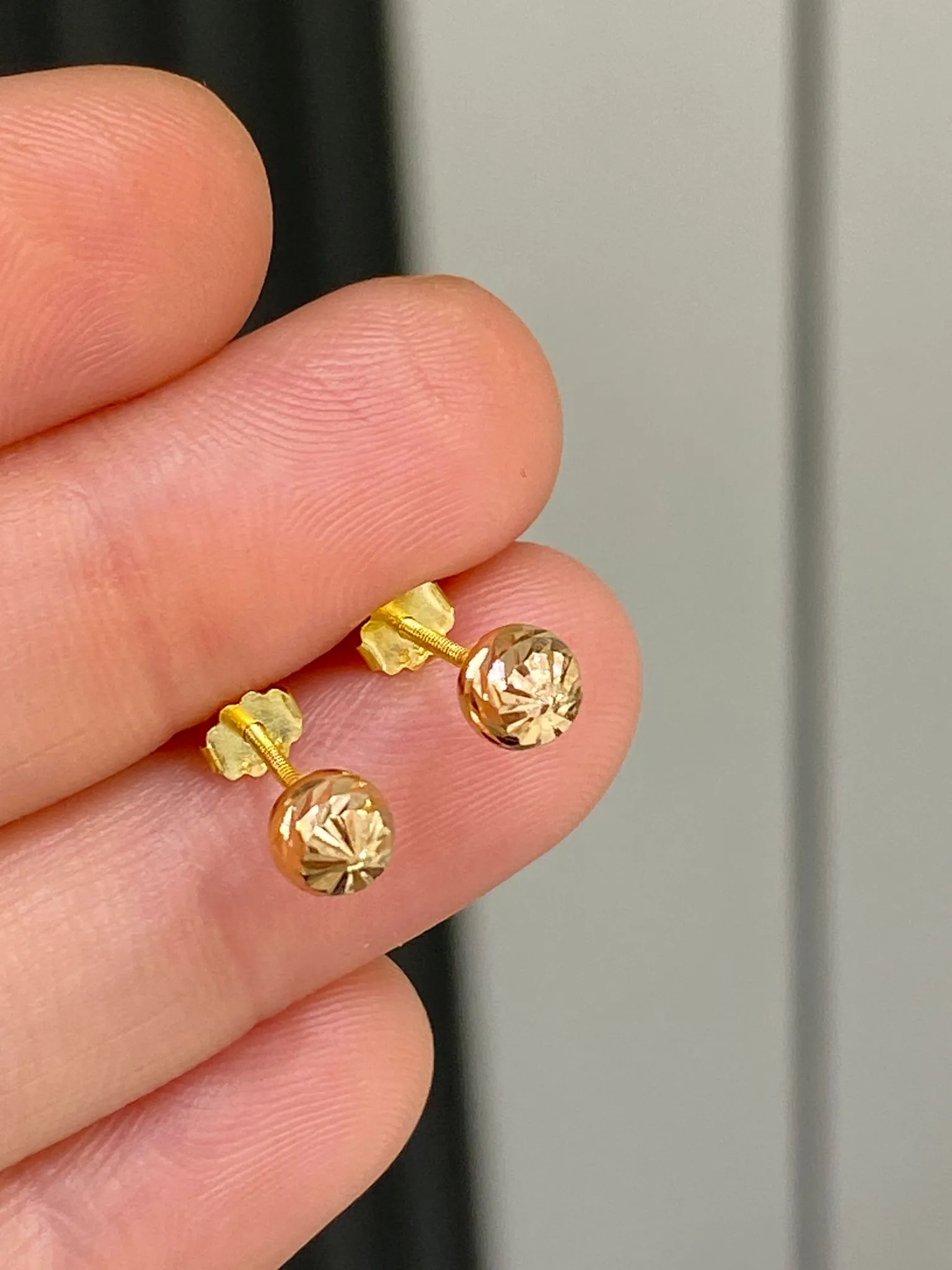 Favori Marka Top Model Küpe