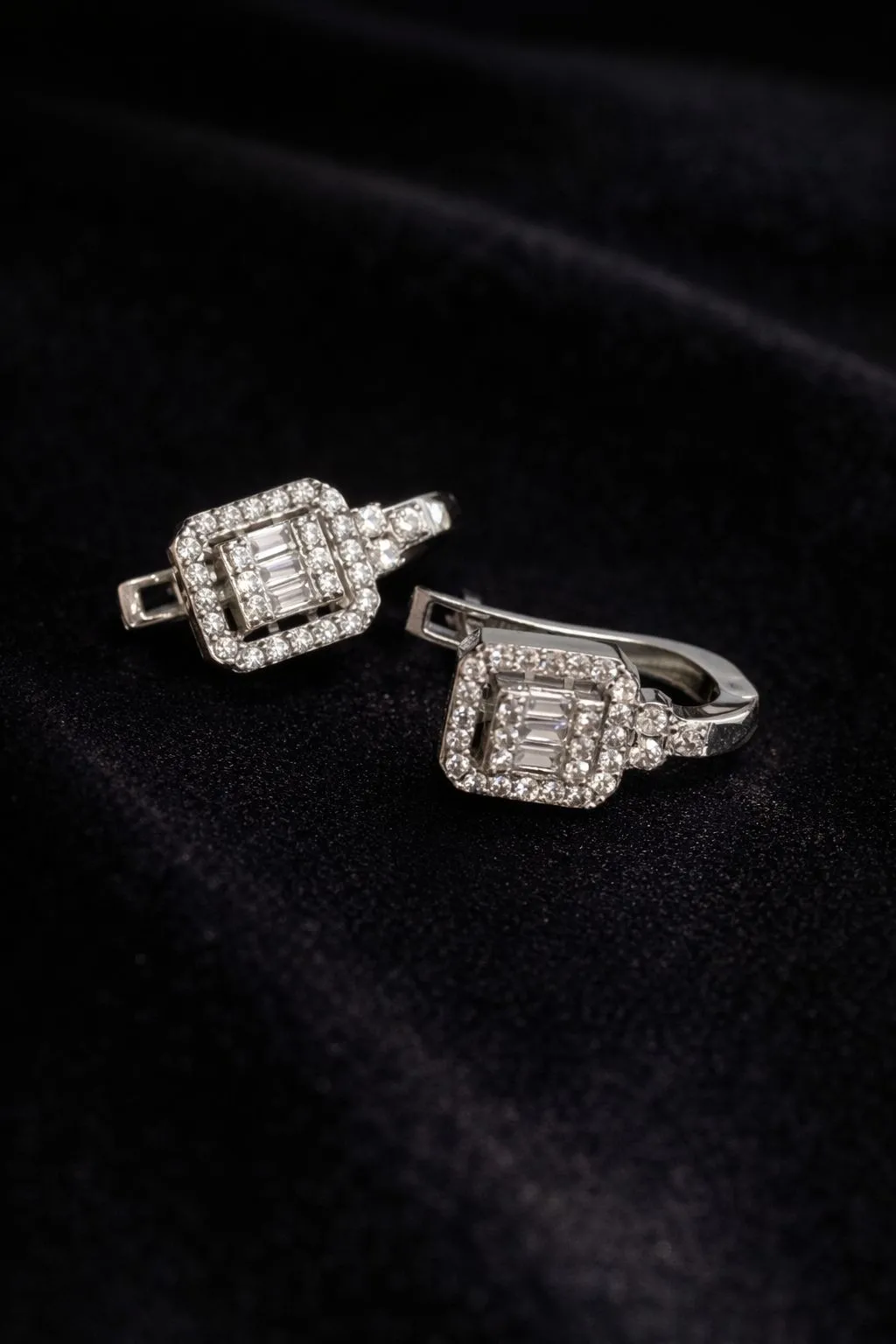 Favori Marka Baget Model Küpe