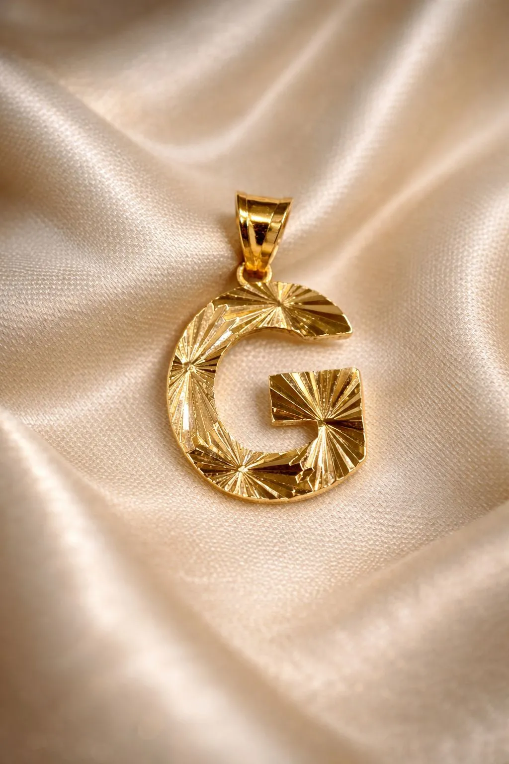 Favori Marka G Harfi Model Uç