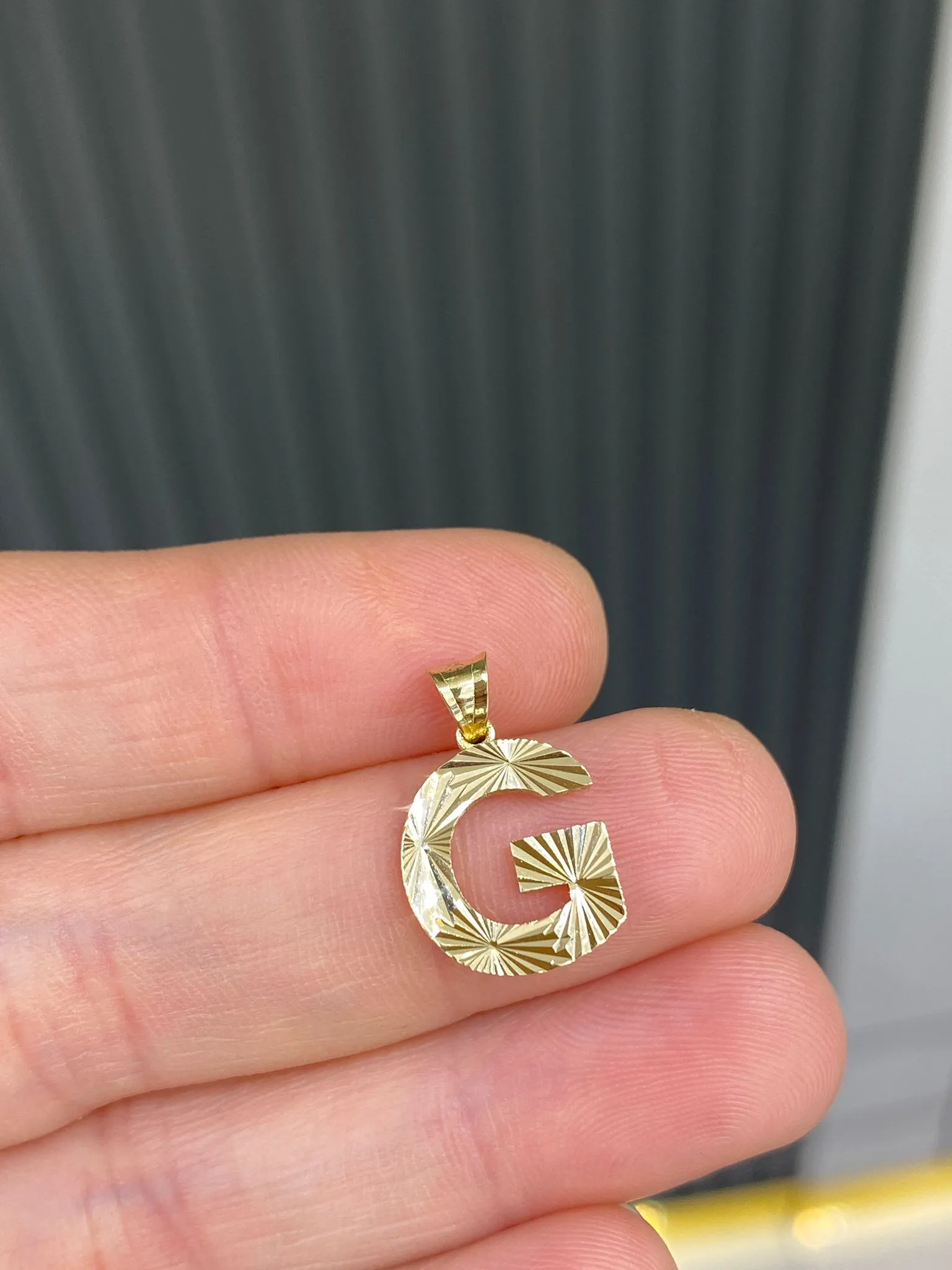 Favori Marka G Harfi Model Uç