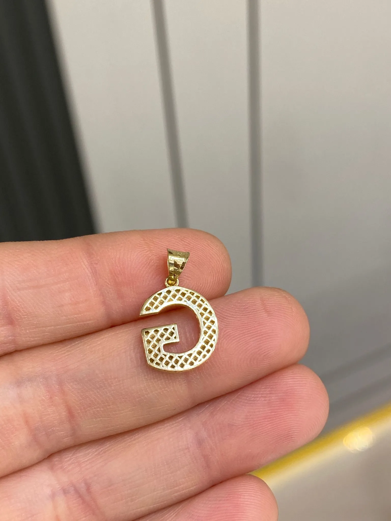 Favori Marka G Harfi Model Uç