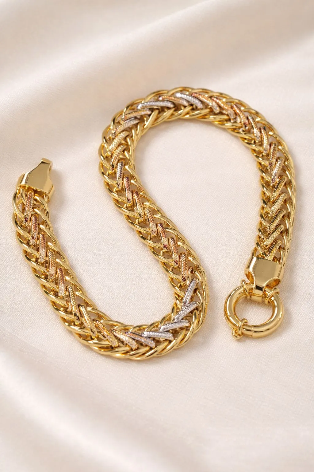  Hallow Model Bileklik