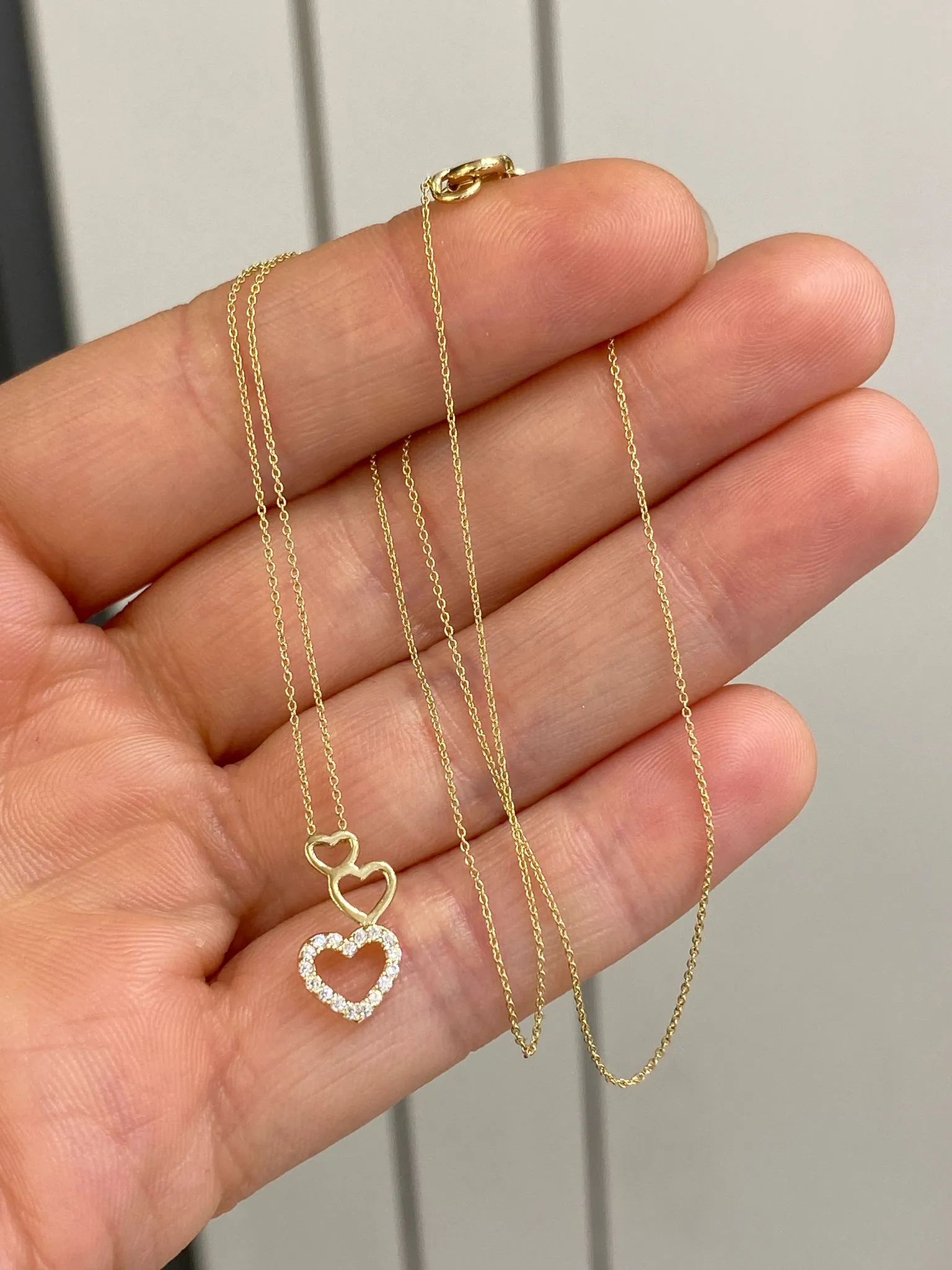 Favori Marka Kalpli Kolye