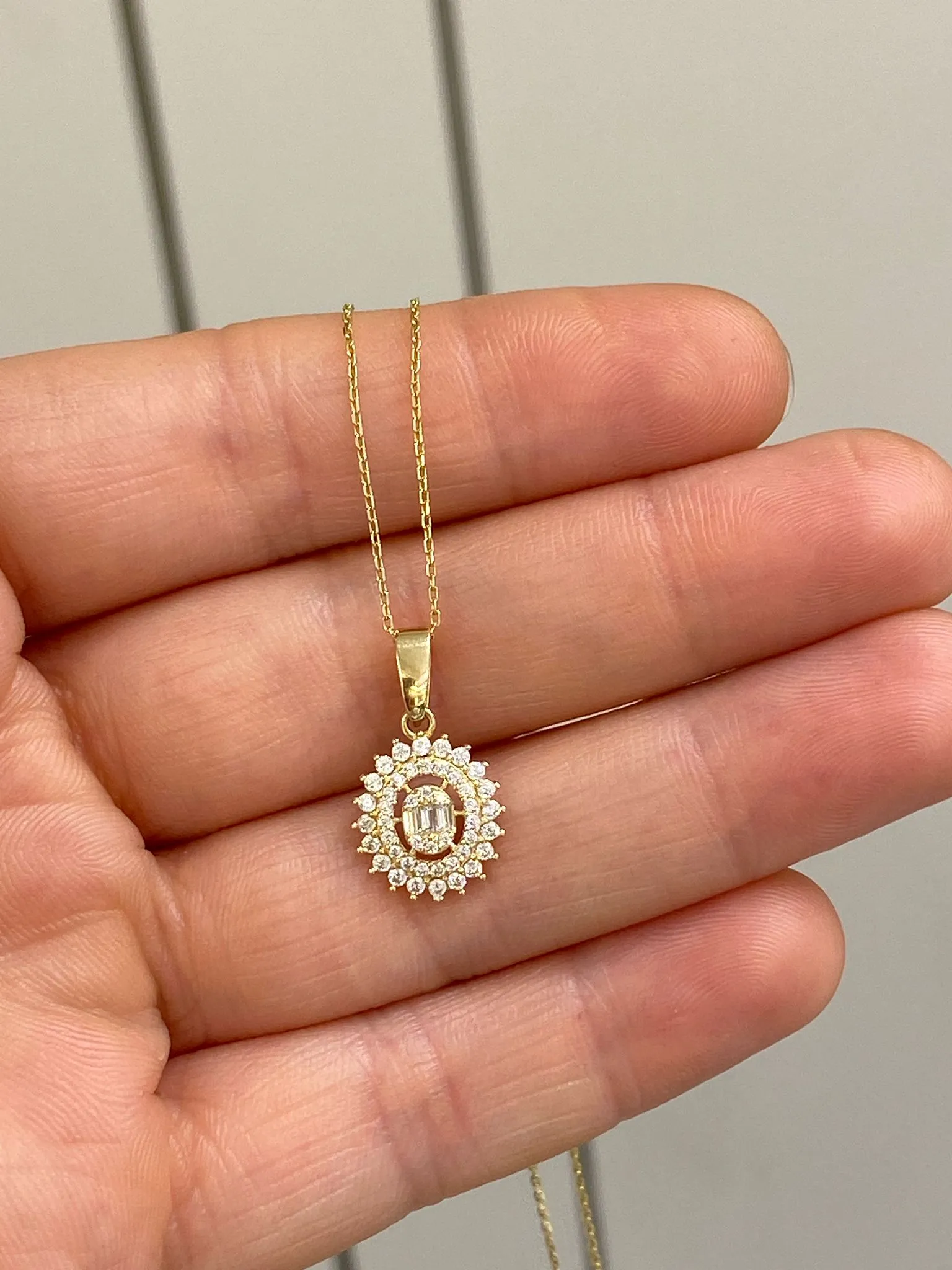 Favori Marka İtalyan Model Kolye