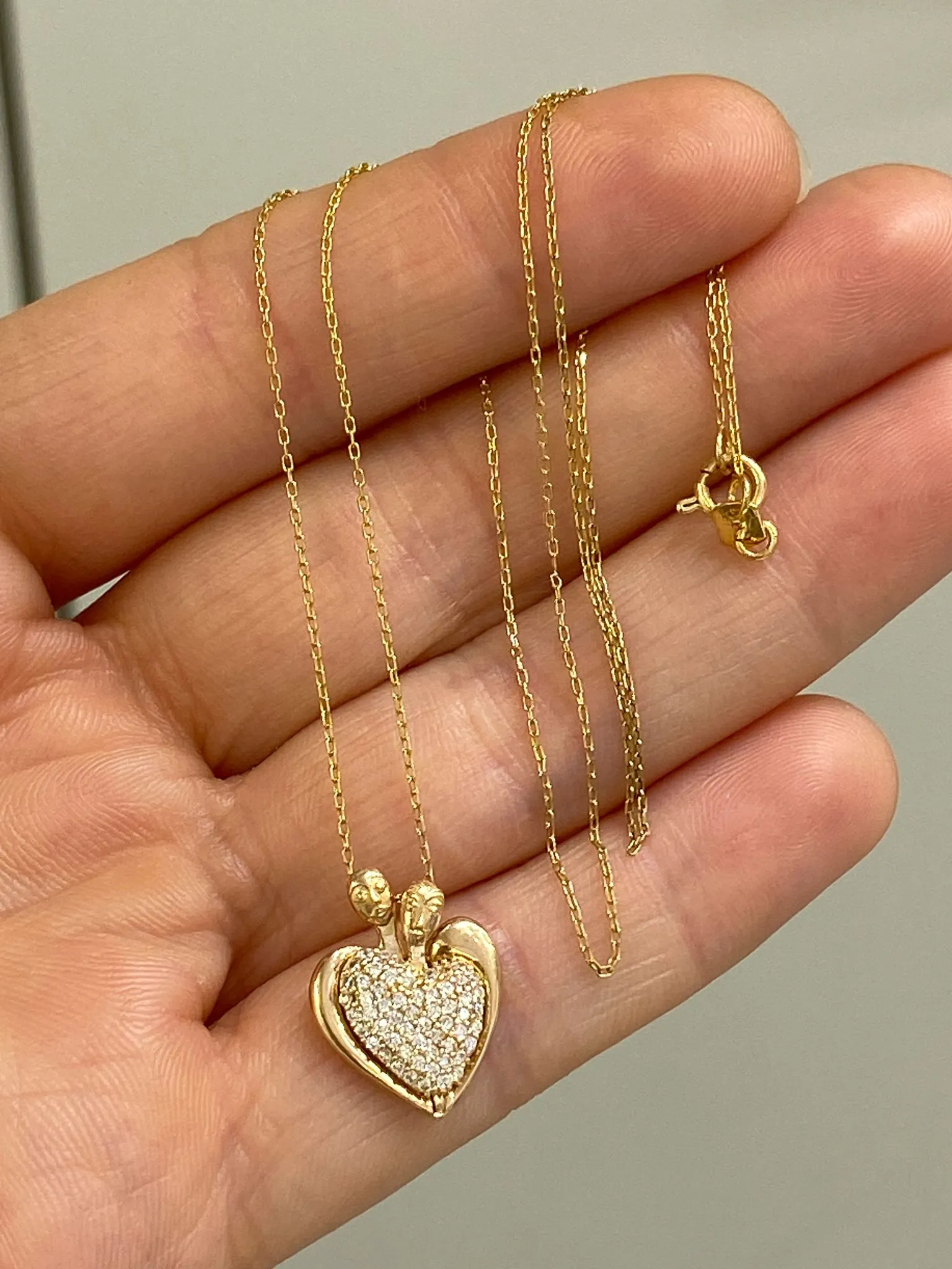 Favori Marka Kalpli Model Kolye