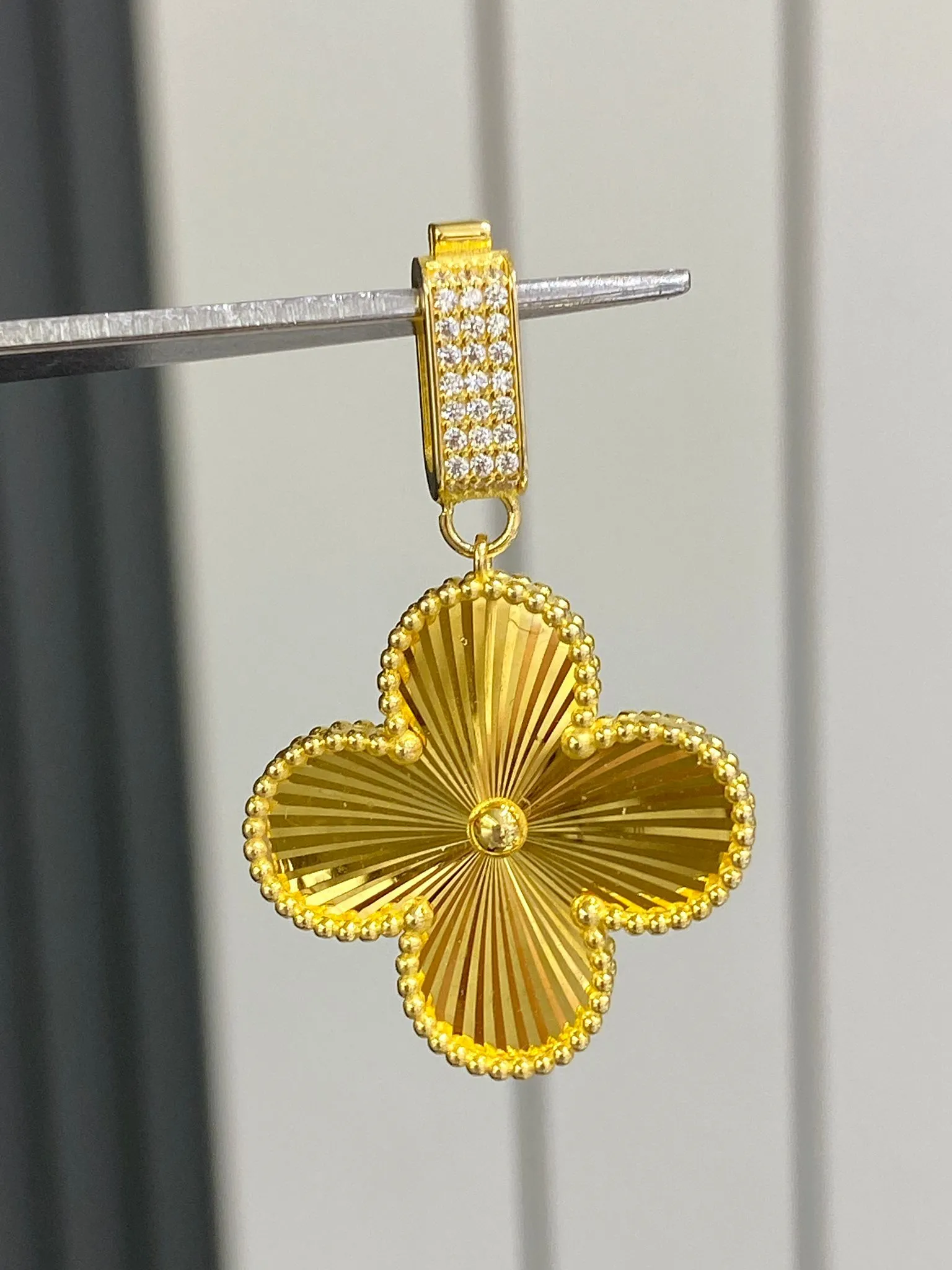 Favori Marka Yonca Model Uç